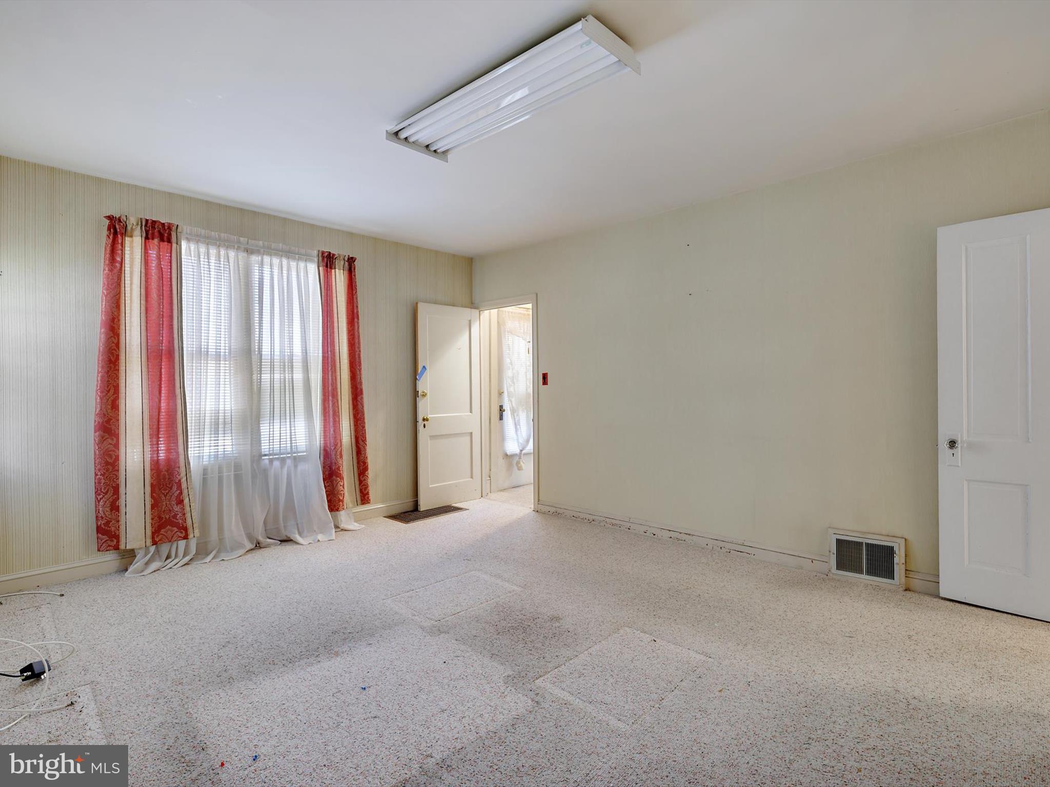 PRINCESS GARDENS - Residential