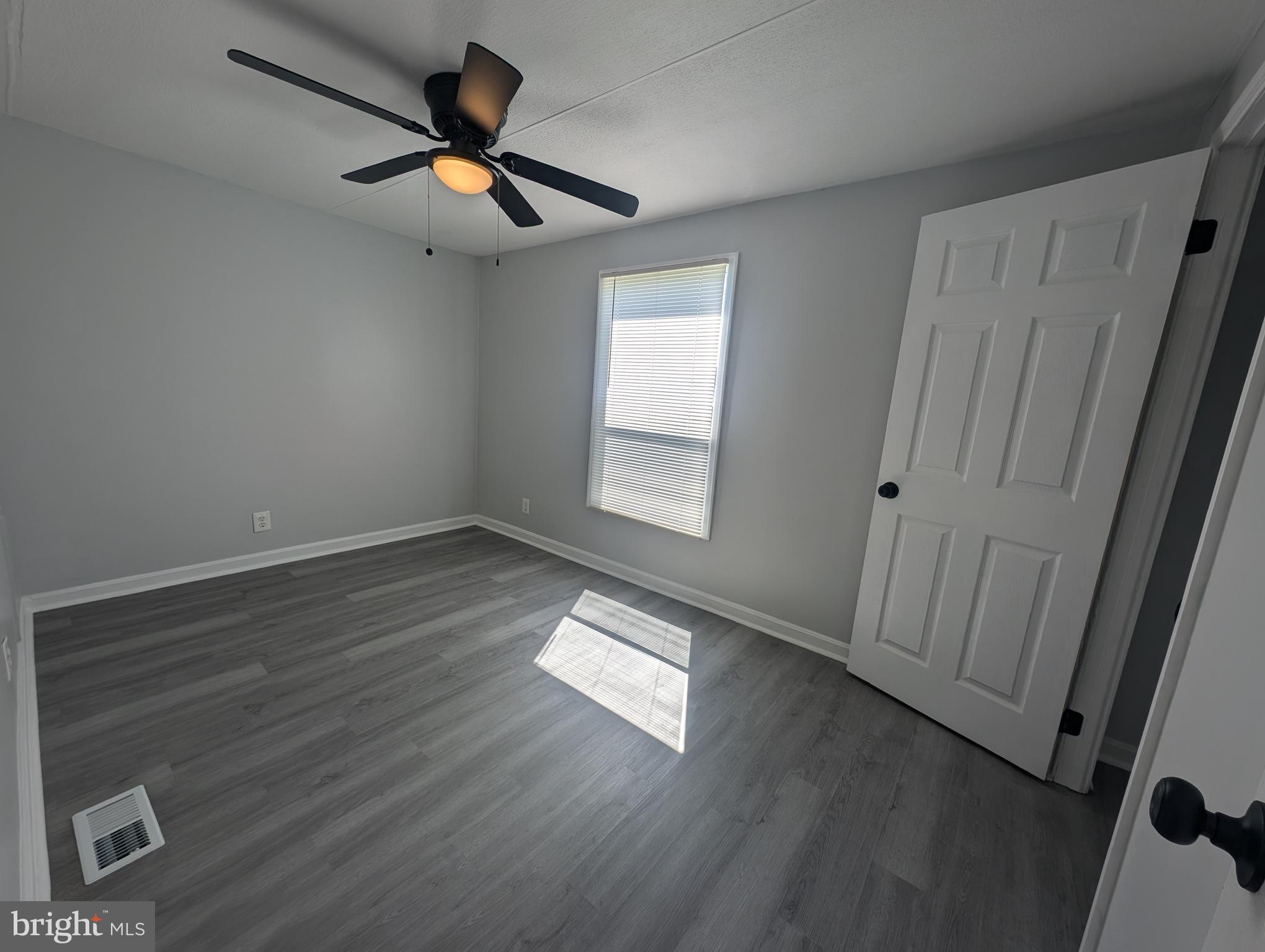 BUSH RIVER MANOR - Residential