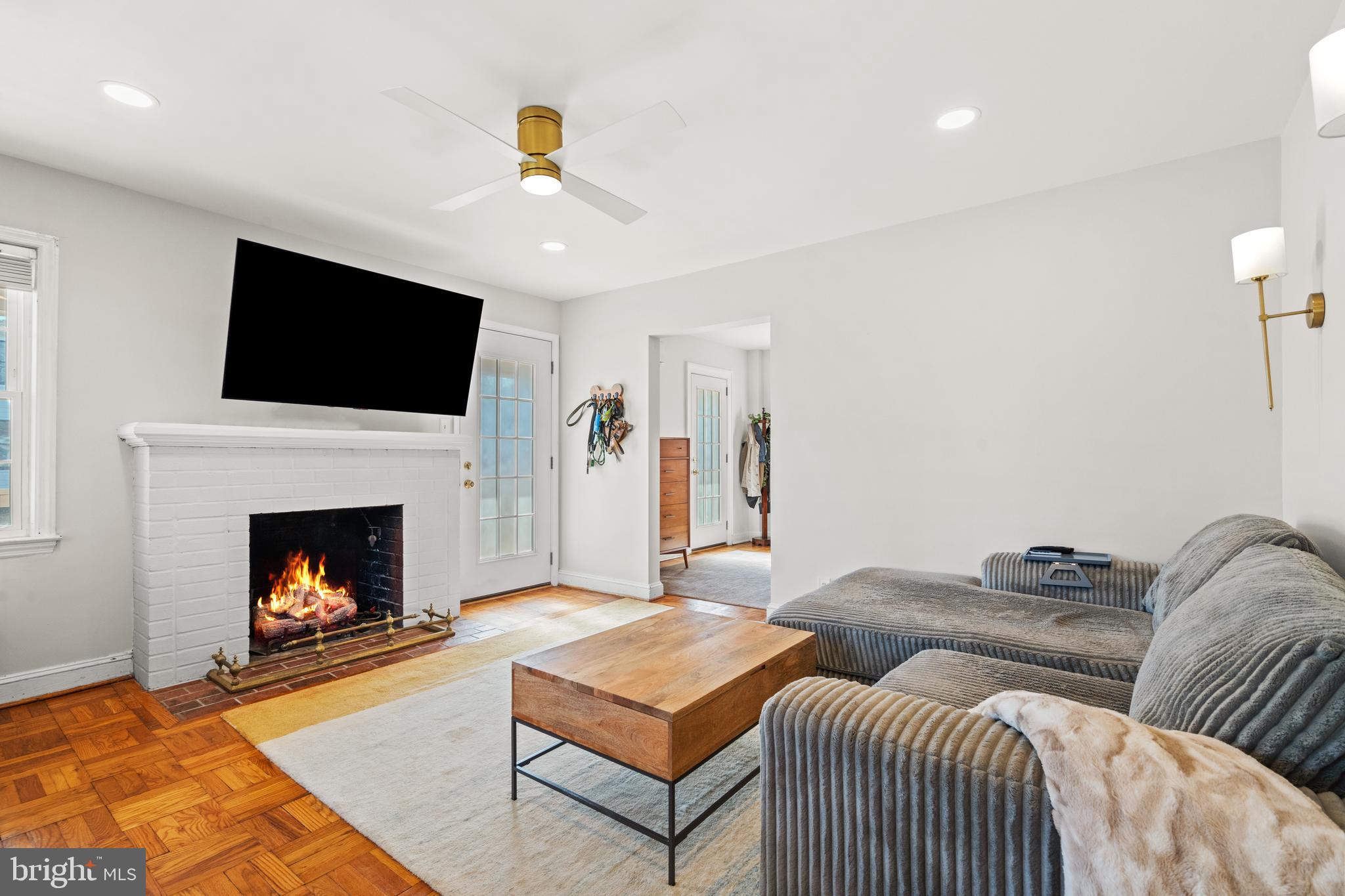 DEL RAY - Residential