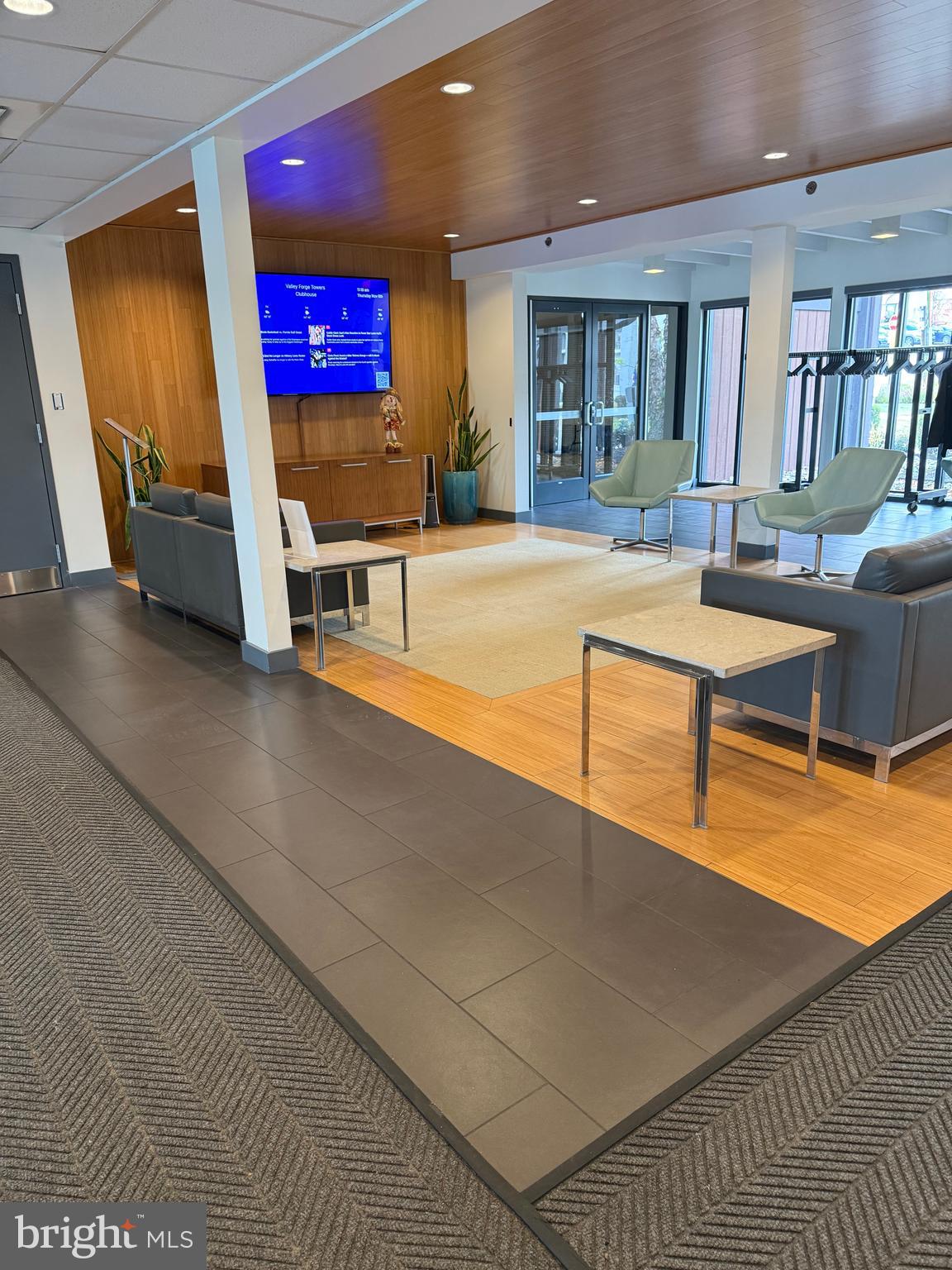 VALLEY FORGE TOWER - Residential Lease