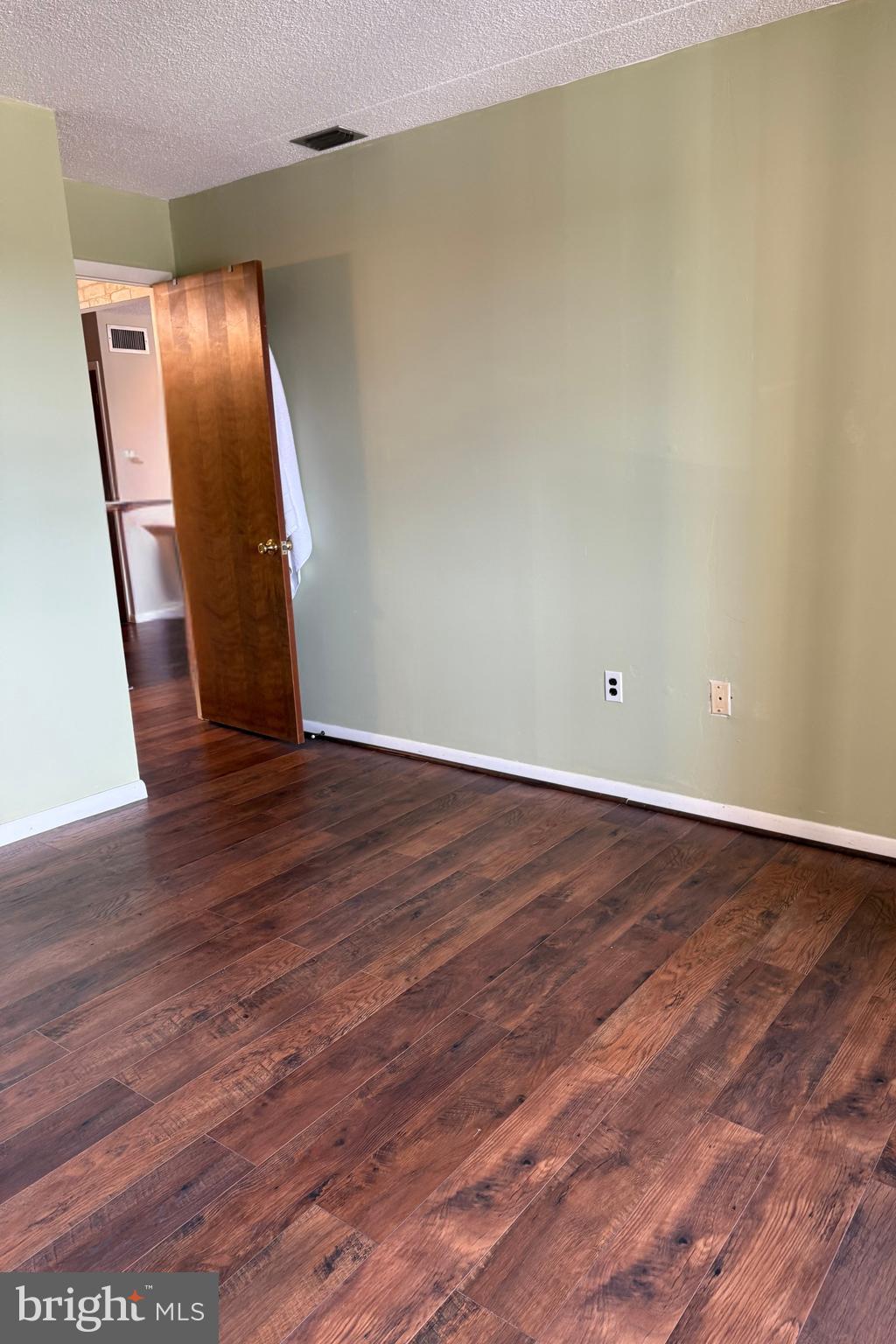 VALLEY FORGE TOWER - Residential Lease