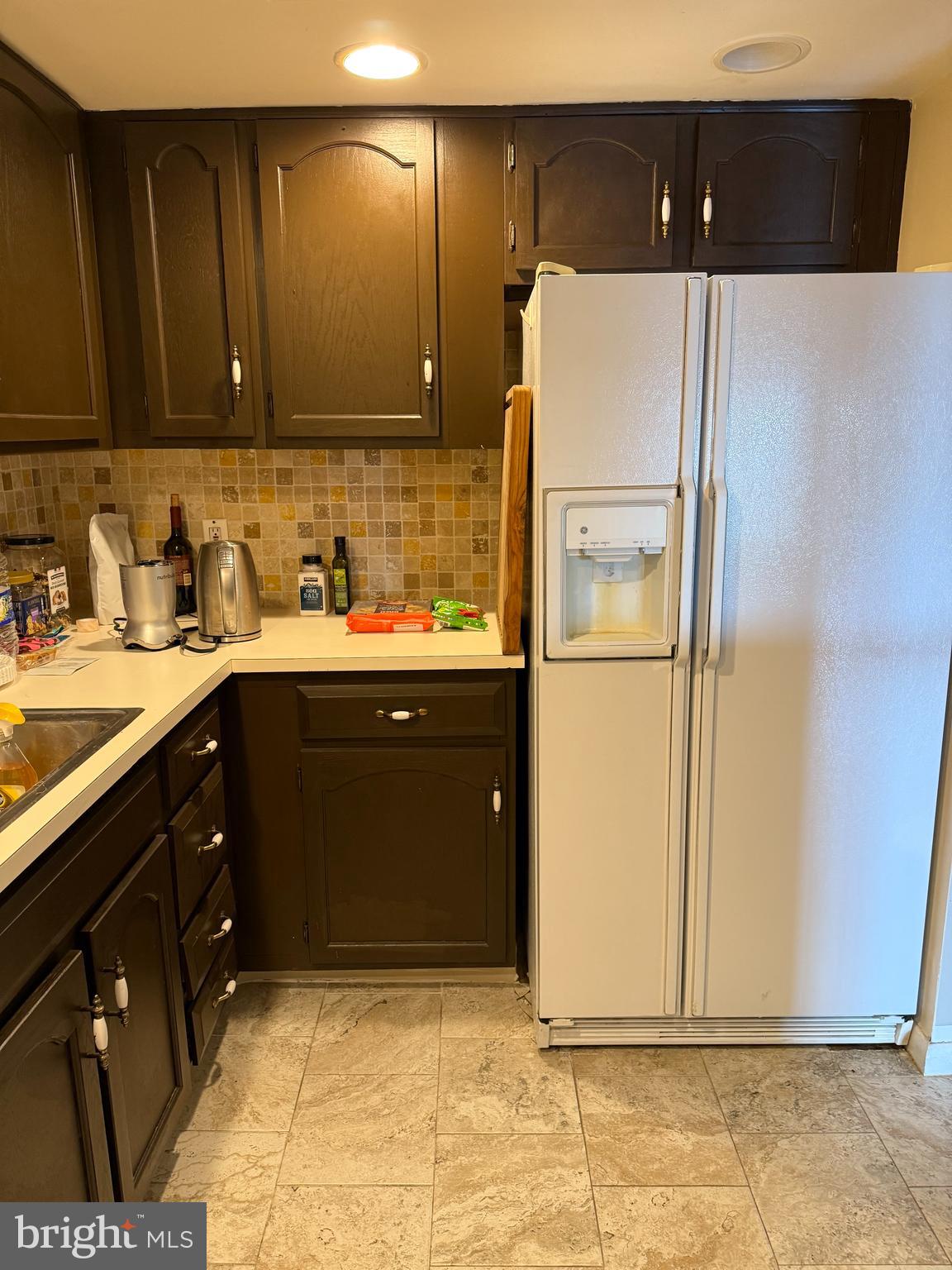 VALLEY FORGE TOWER - Residential Lease