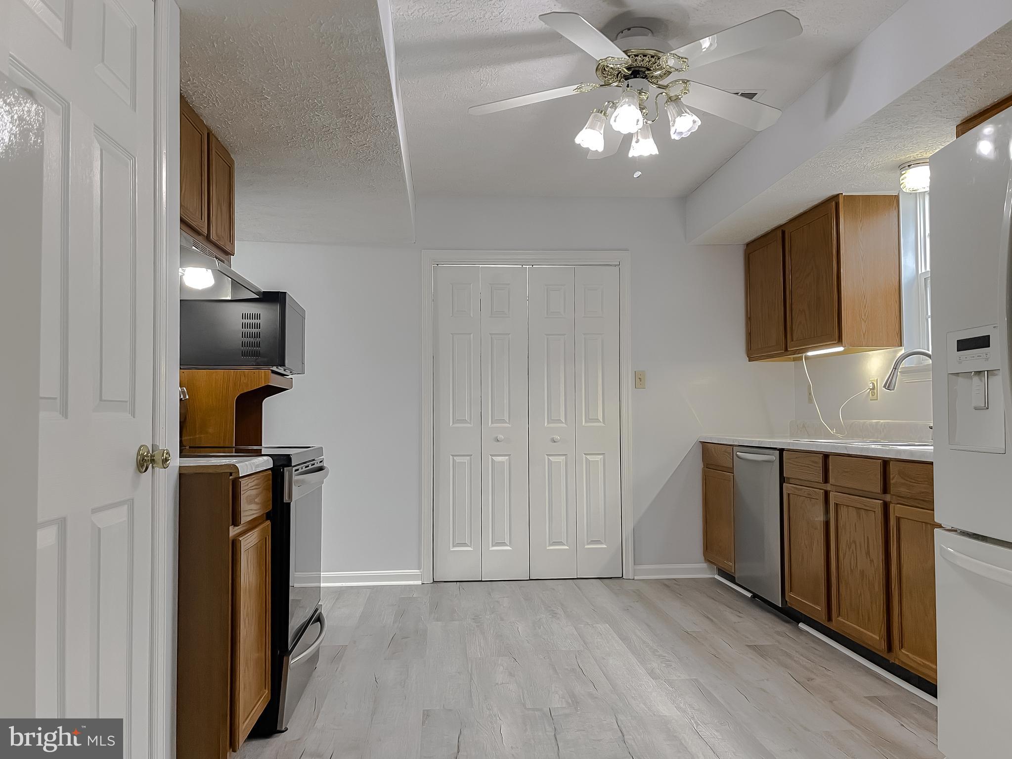 WHITE SANDS - Residential