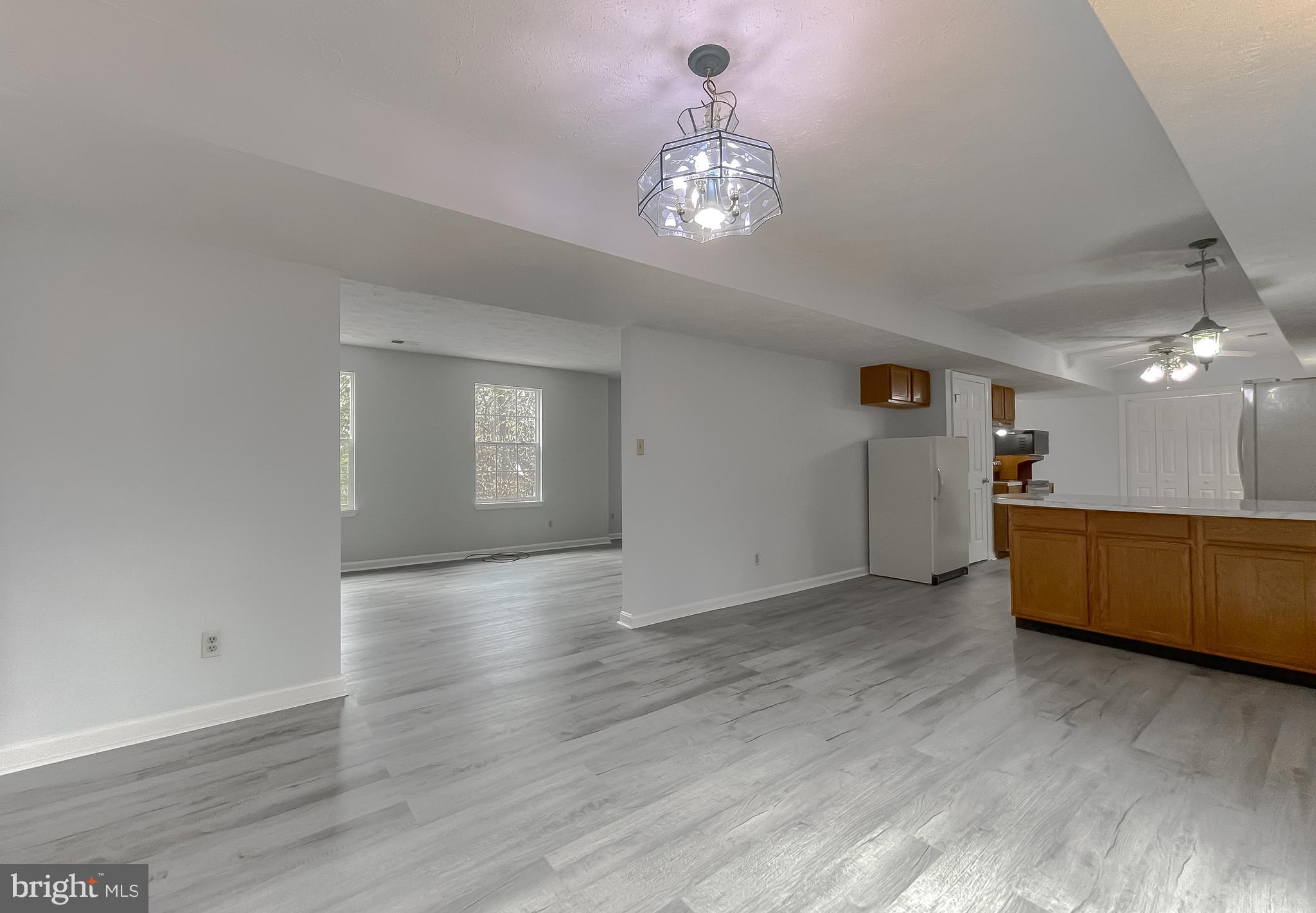 WHITE SANDS - Residential