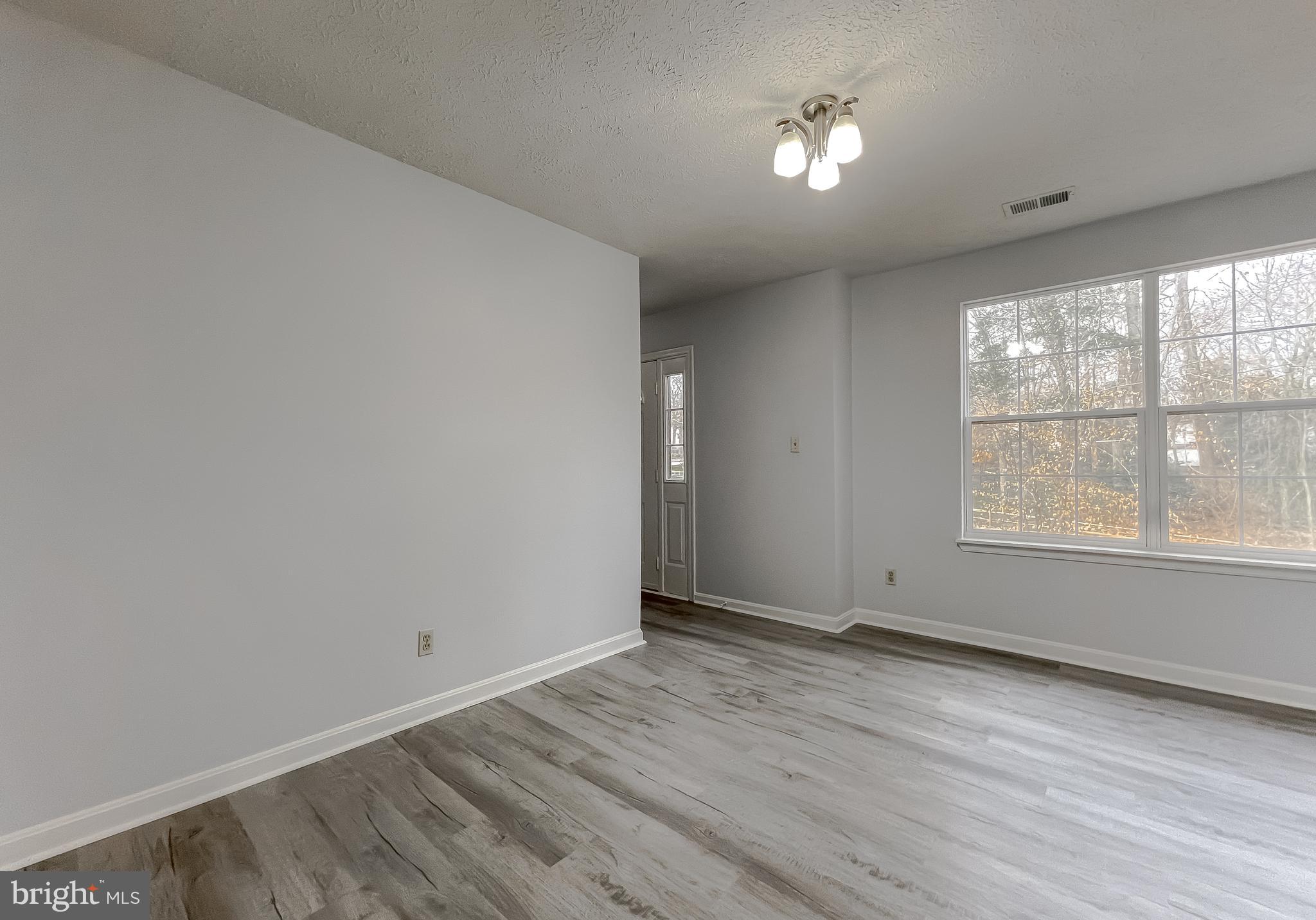 WHITE SANDS - Residential