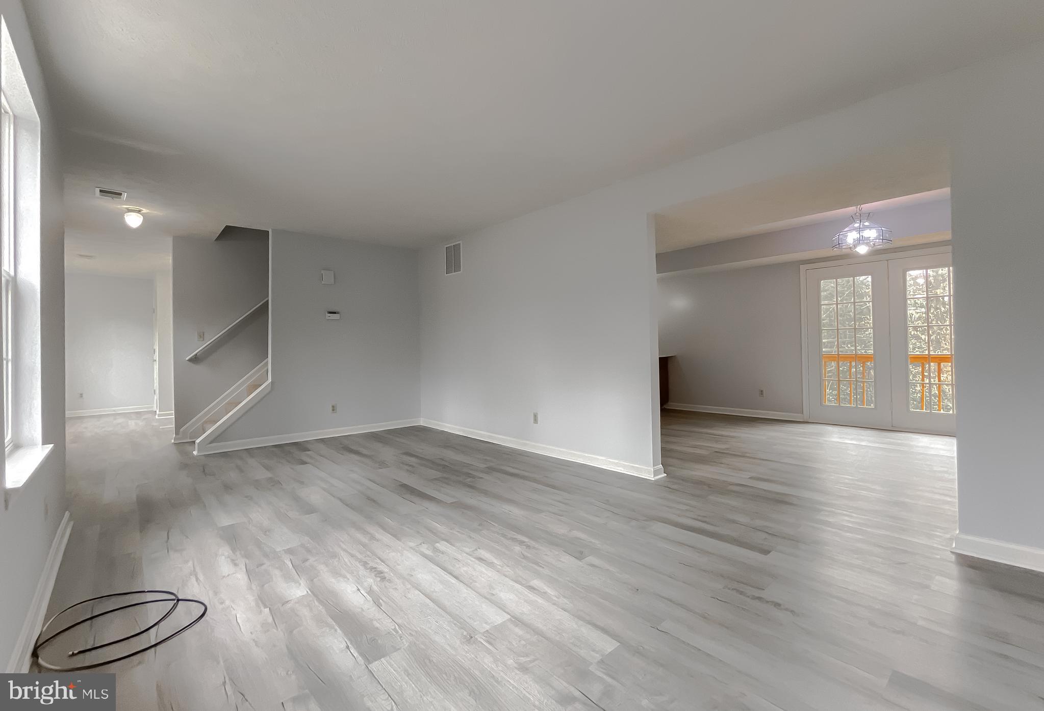 WHITE SANDS - Residential