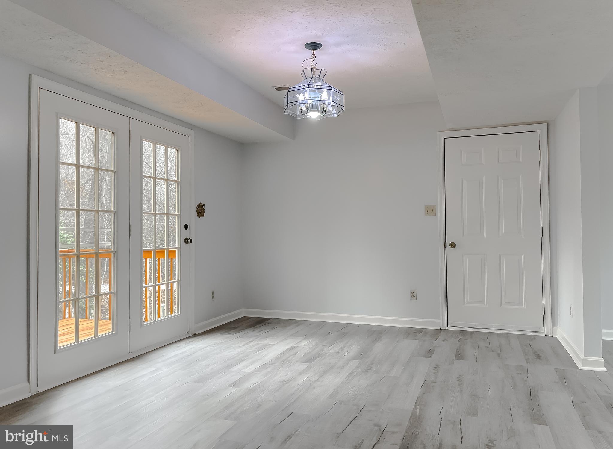 WHITE SANDS - Residential