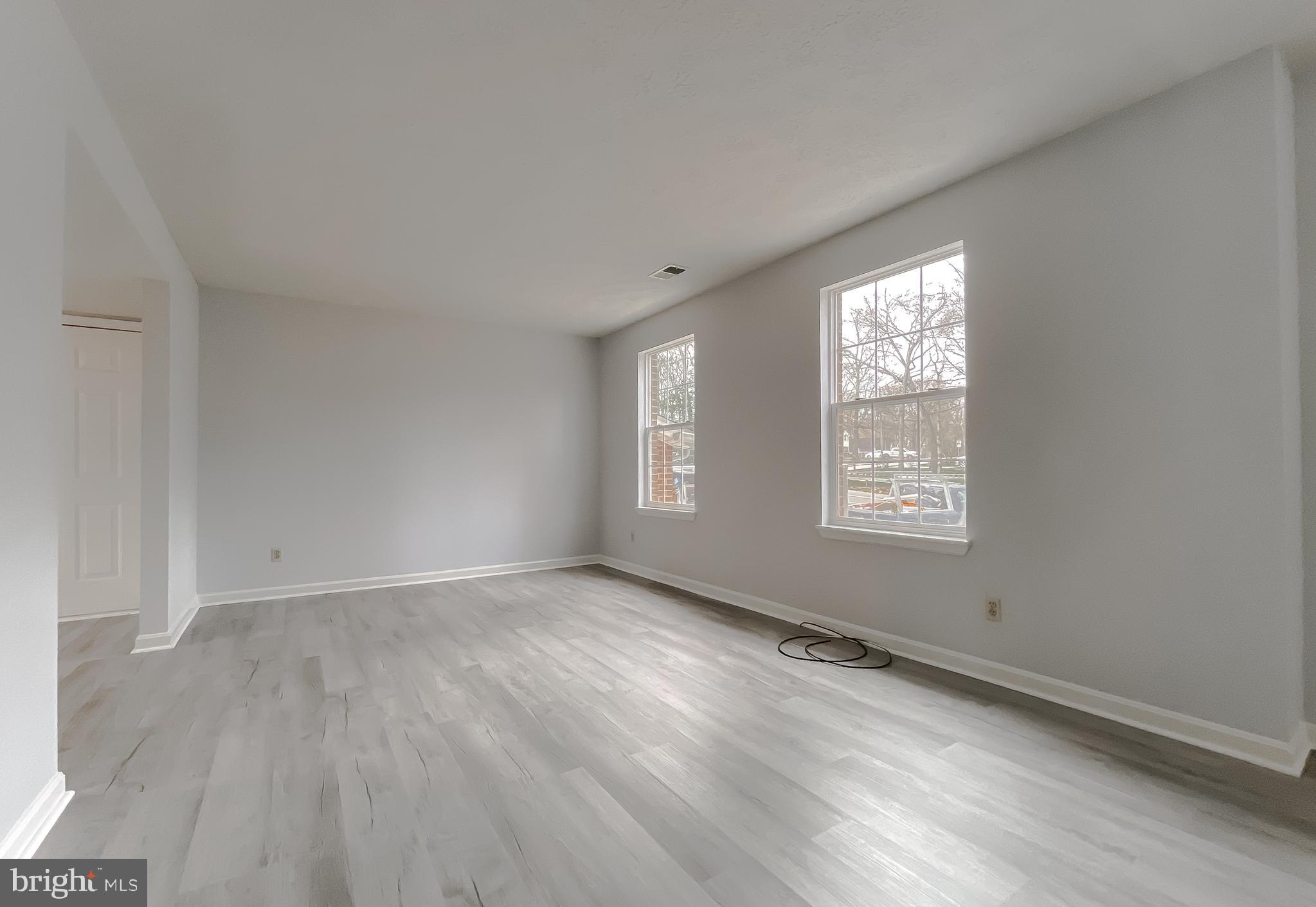 WHITE SANDS - Residential