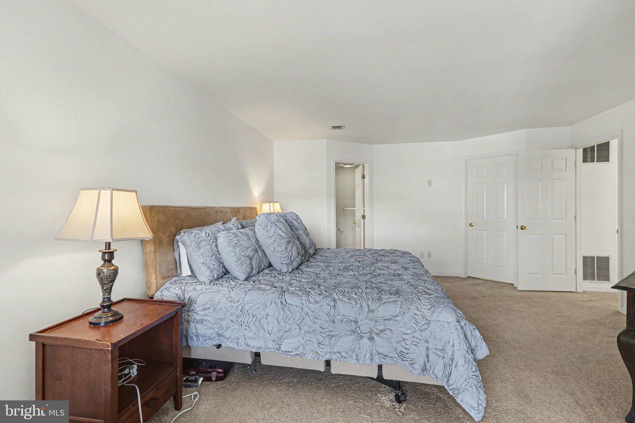 CARRIAGE HOMES - Residential