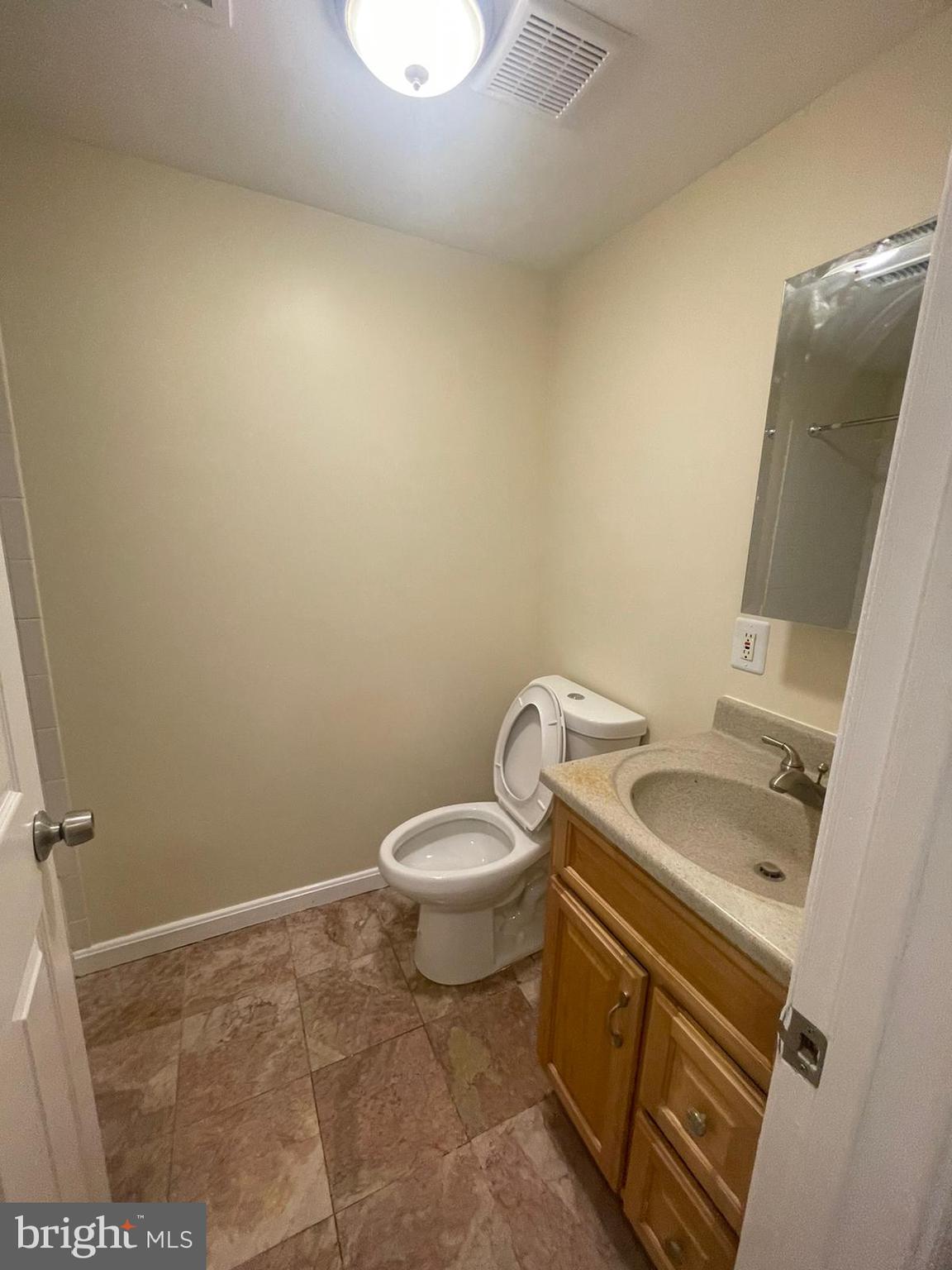 PARKVIEW TRAIL - Residential Lease