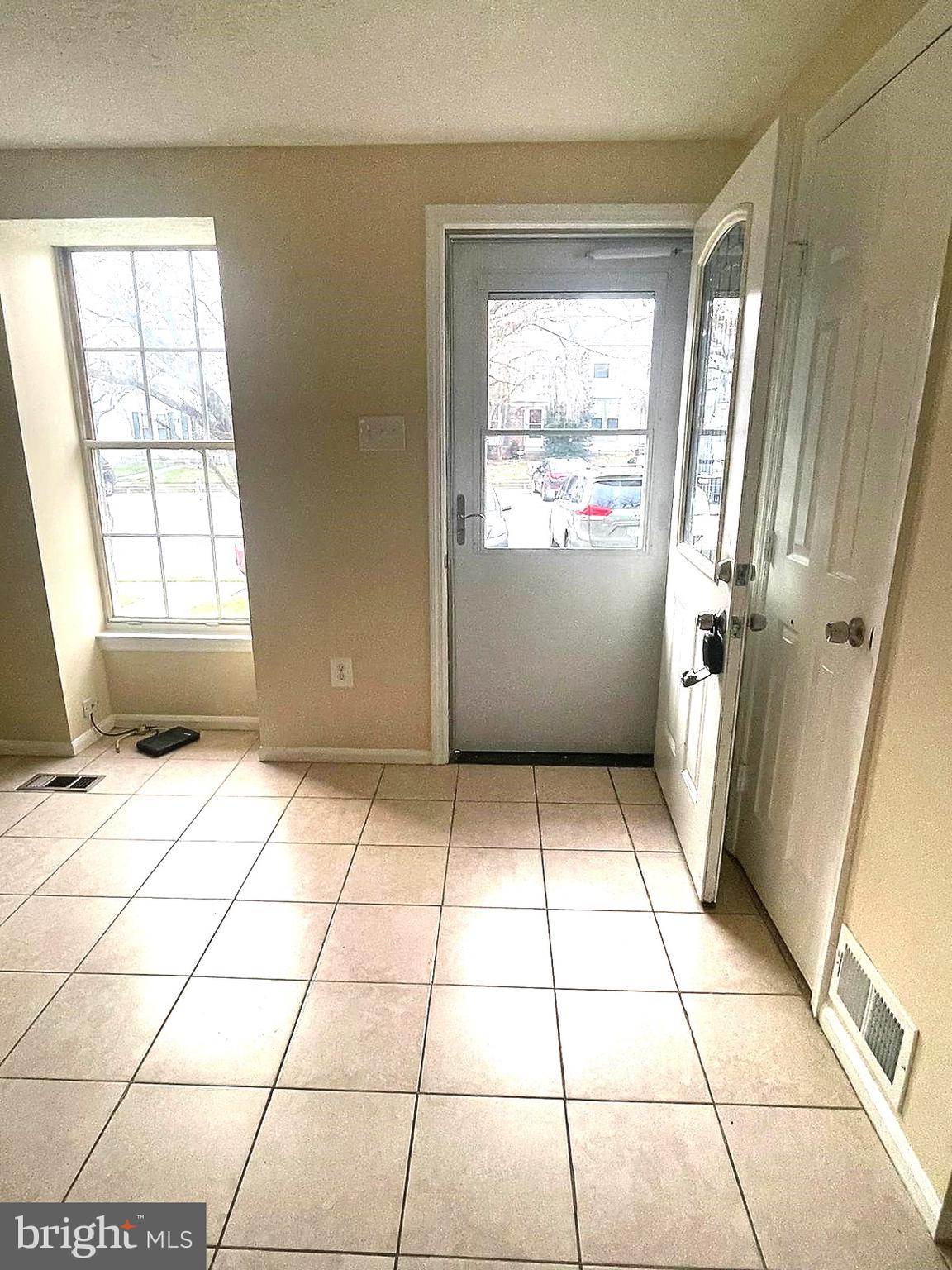 PARKVIEW TRAIL - Residential Lease