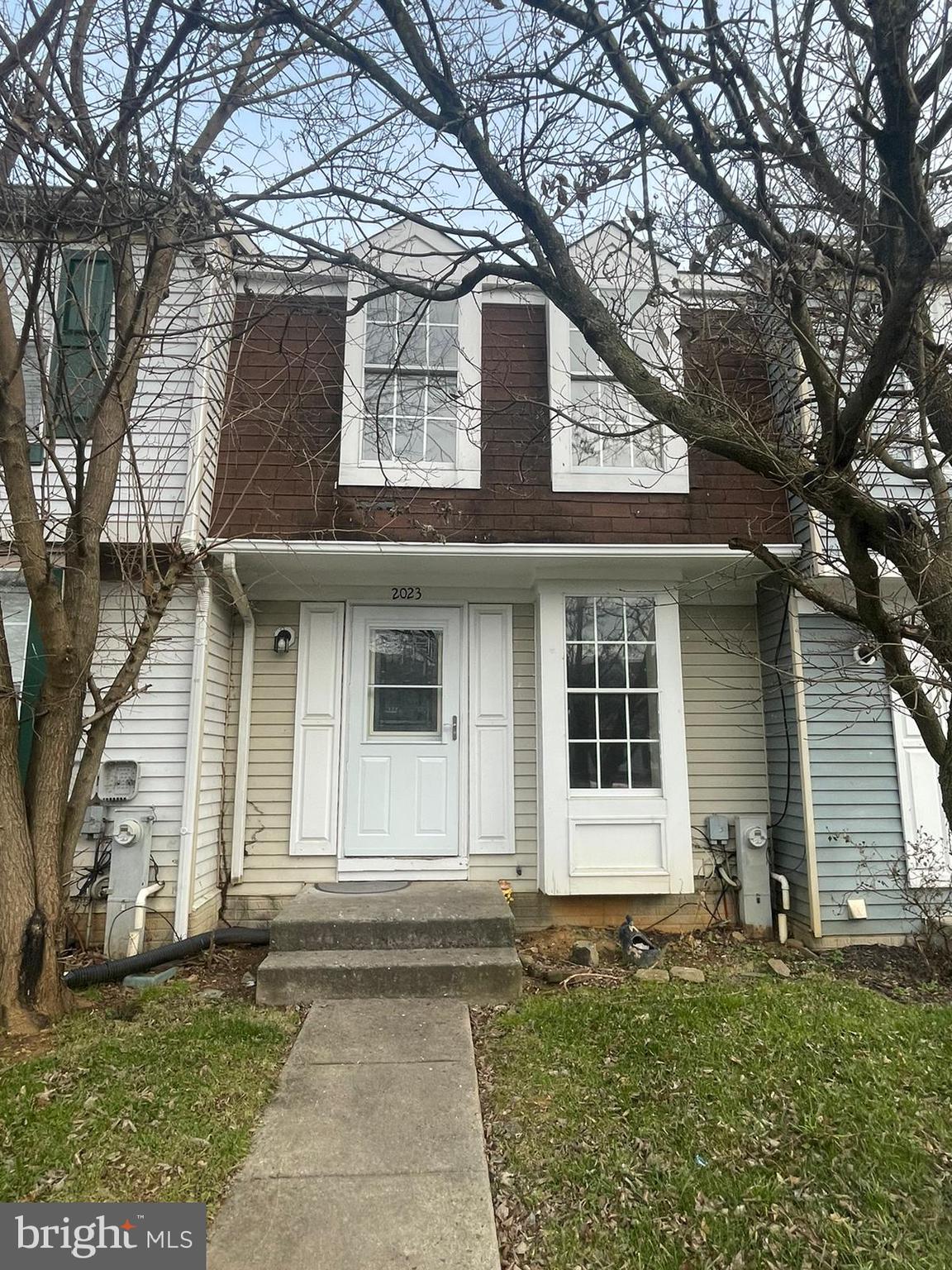 PARKVIEW TRAIL - Residential Lease