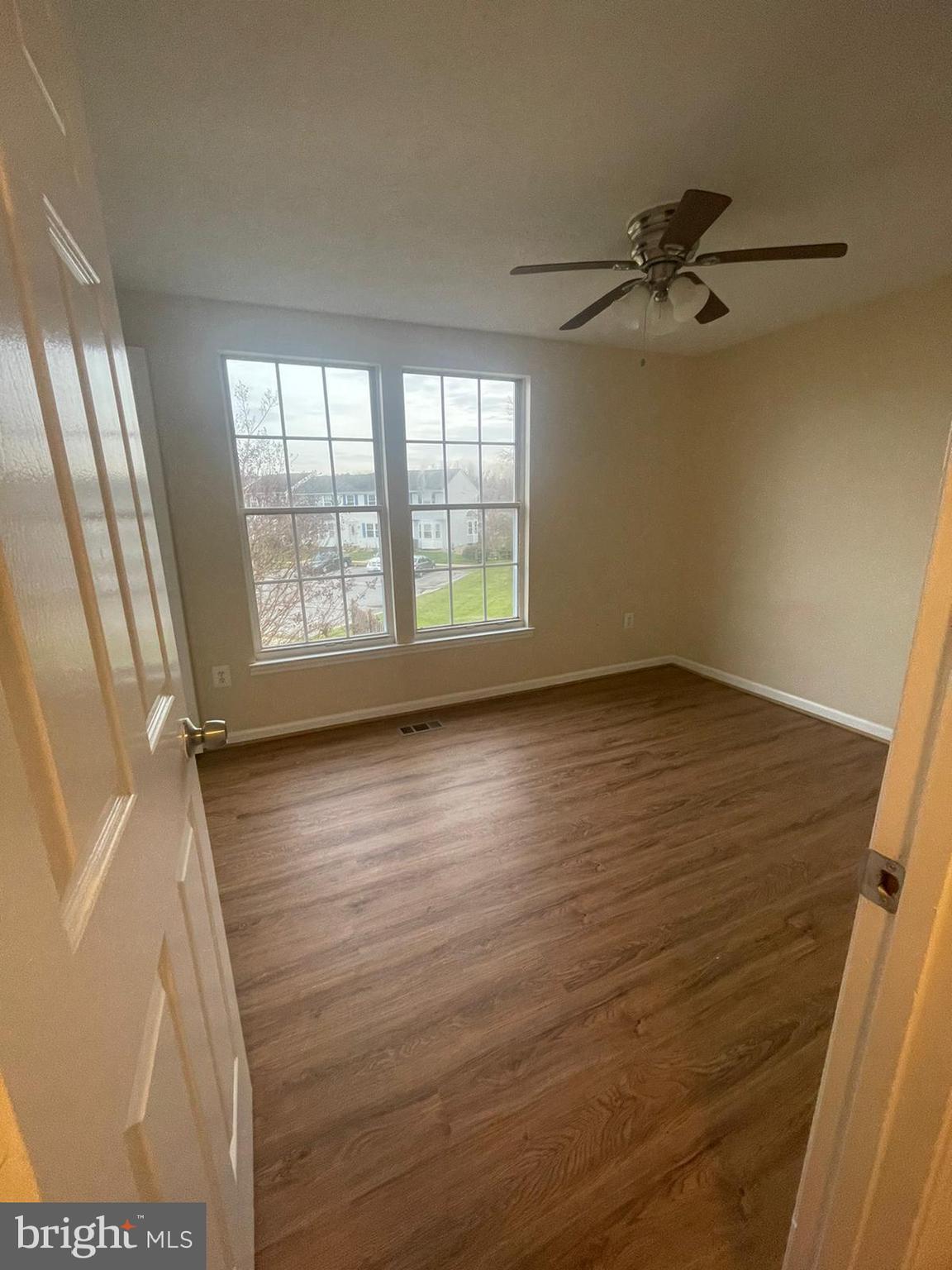 PARKVIEW TRAIL - Residential Lease