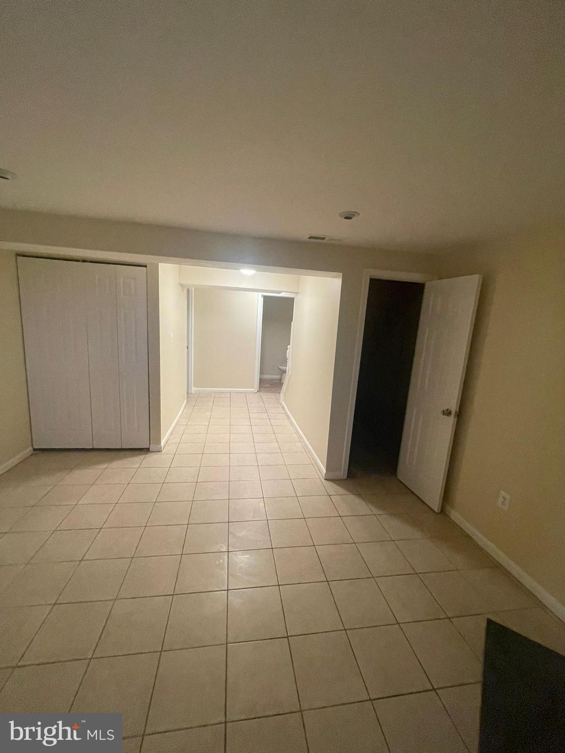 PARKVIEW TRAIL - Residential Lease