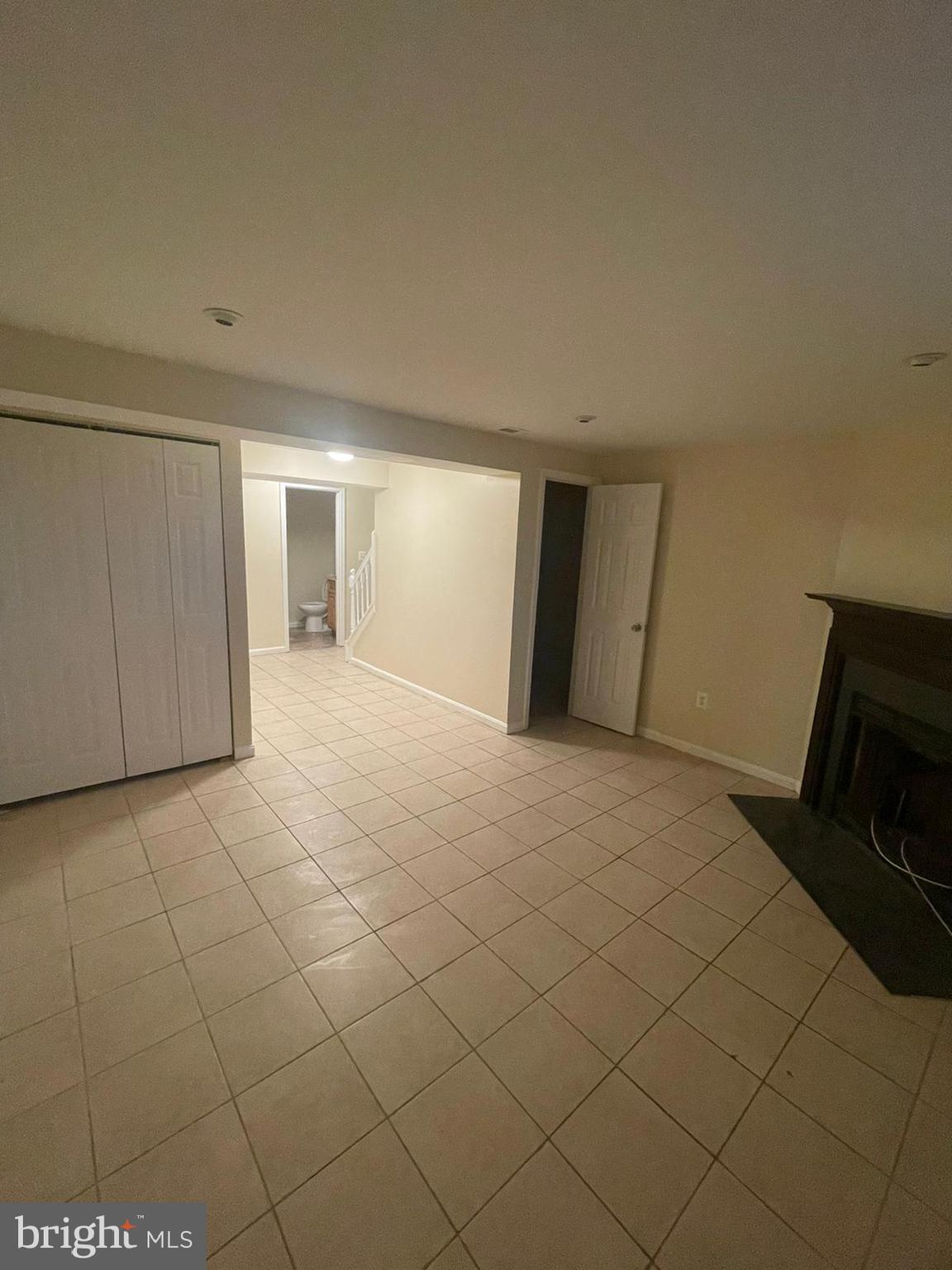 PARKVIEW TRAIL - Residential Lease