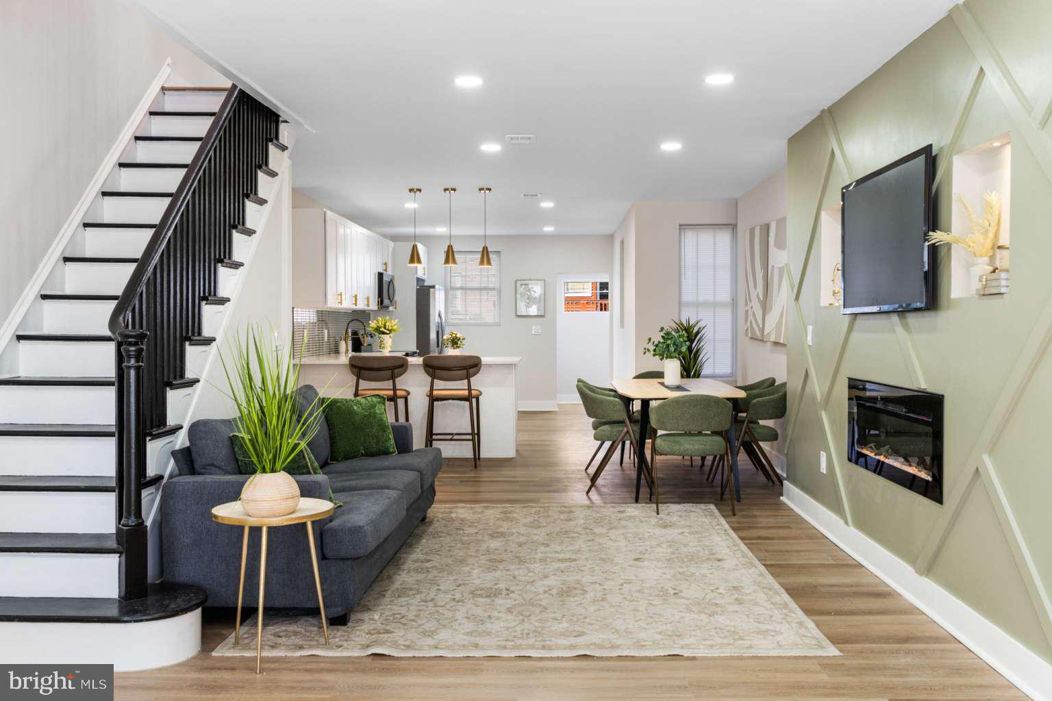 WEST OAK LANE - Residential