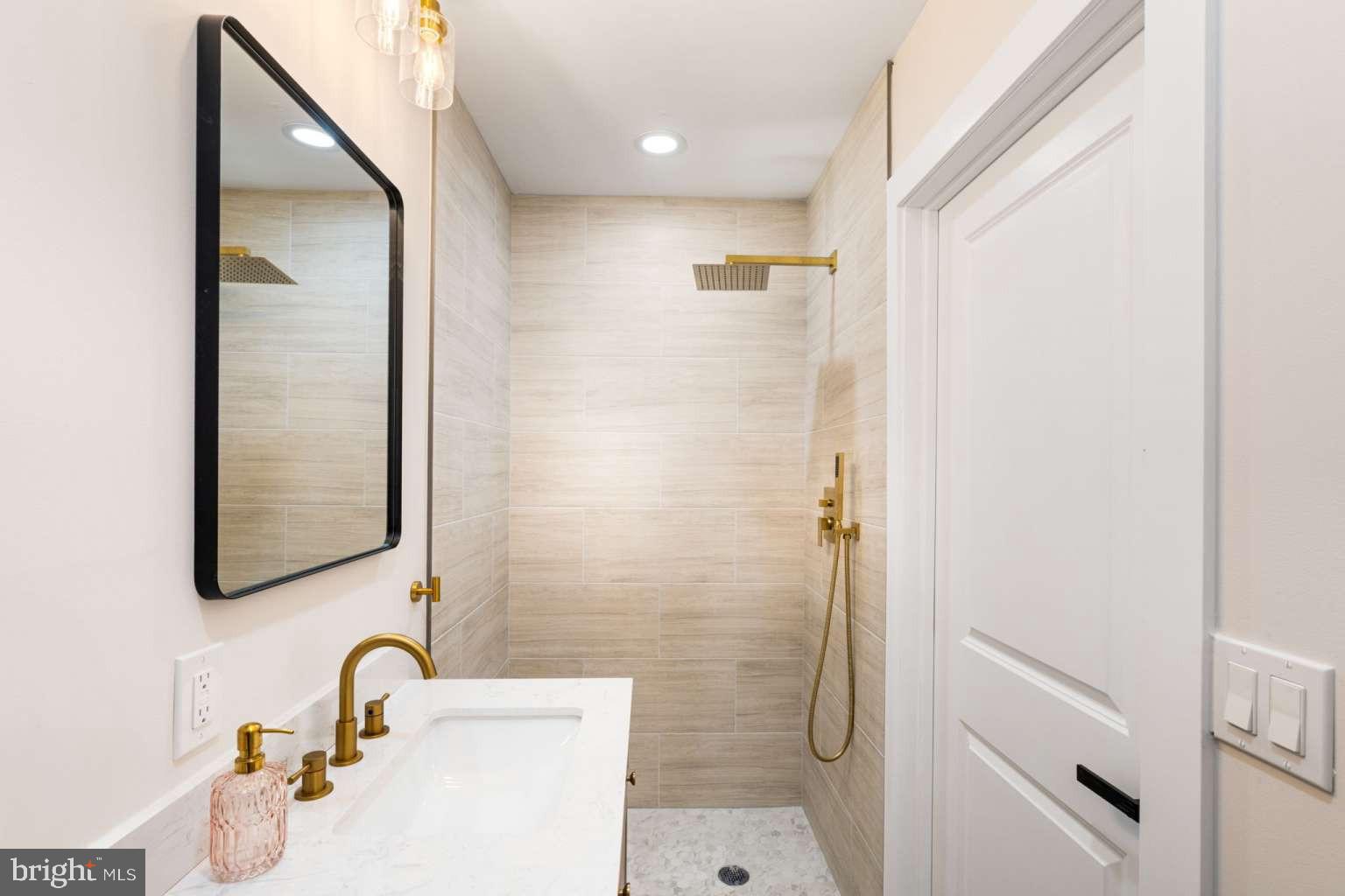 WEST OAK LANE - Residential