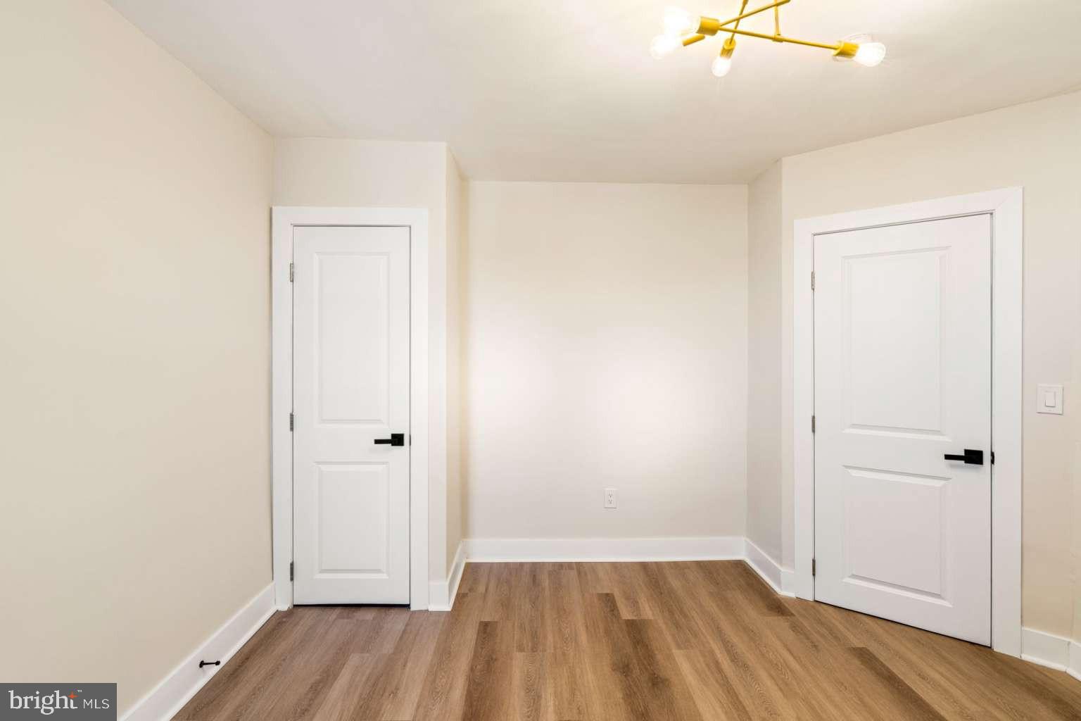 WEST OAK LANE - Residential