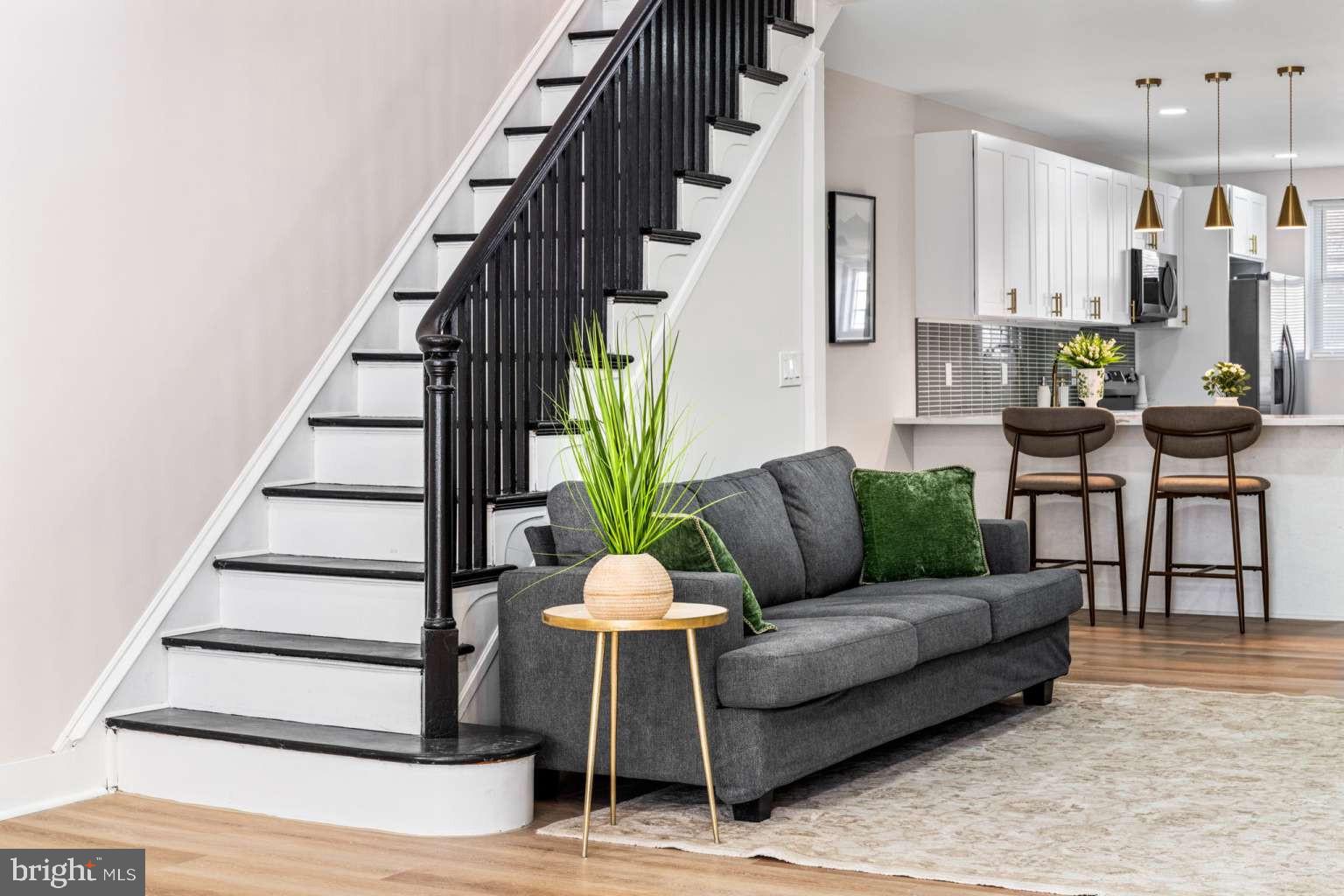 WEST OAK LANE - Residential