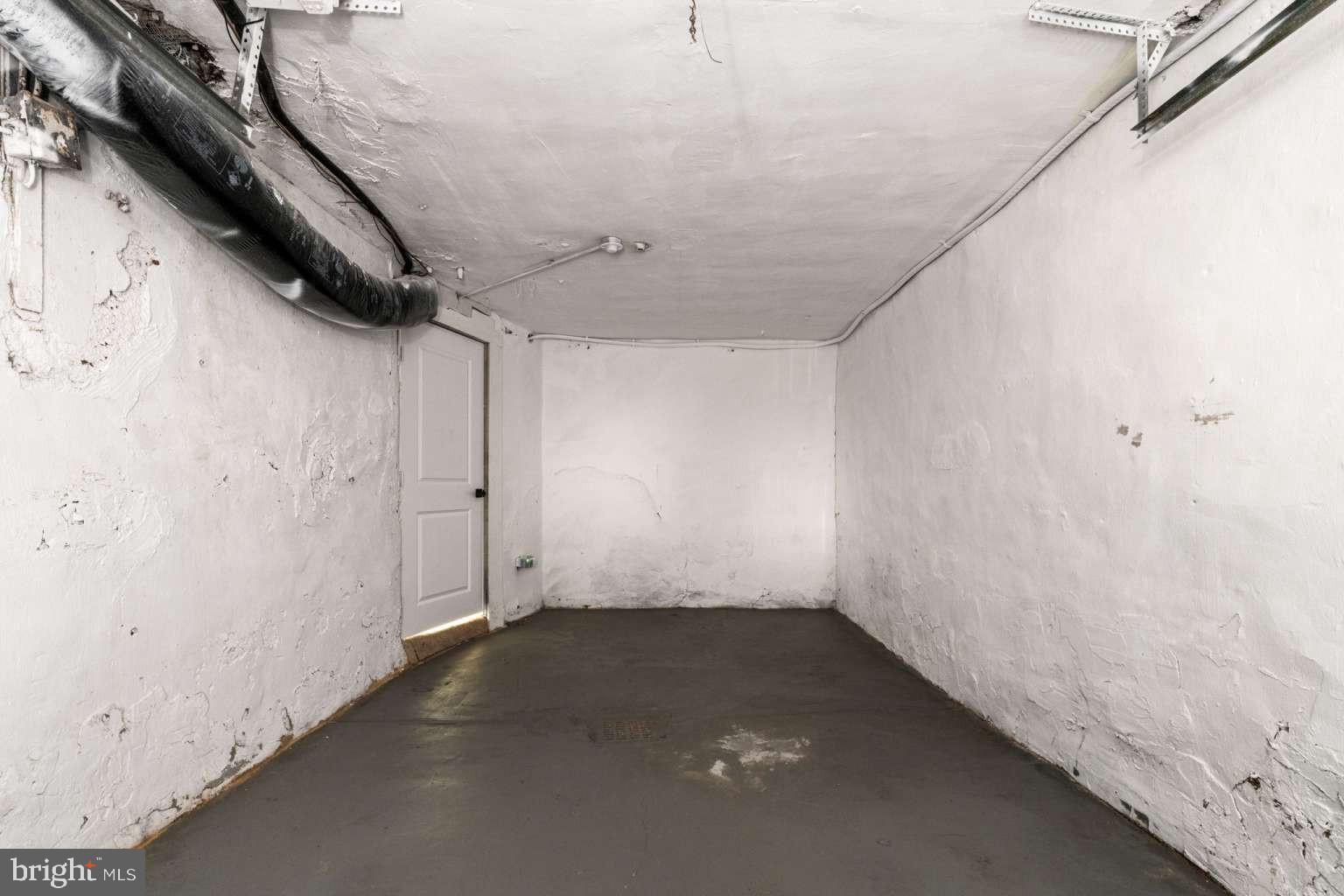 WEST OAK LANE - Residential