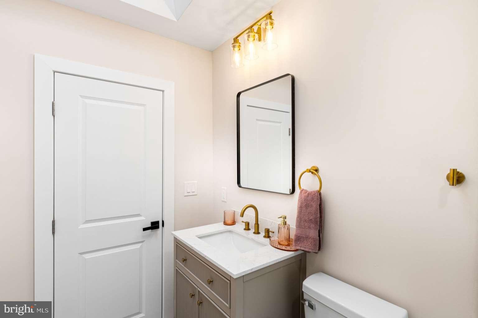 WEST OAK LANE - Residential