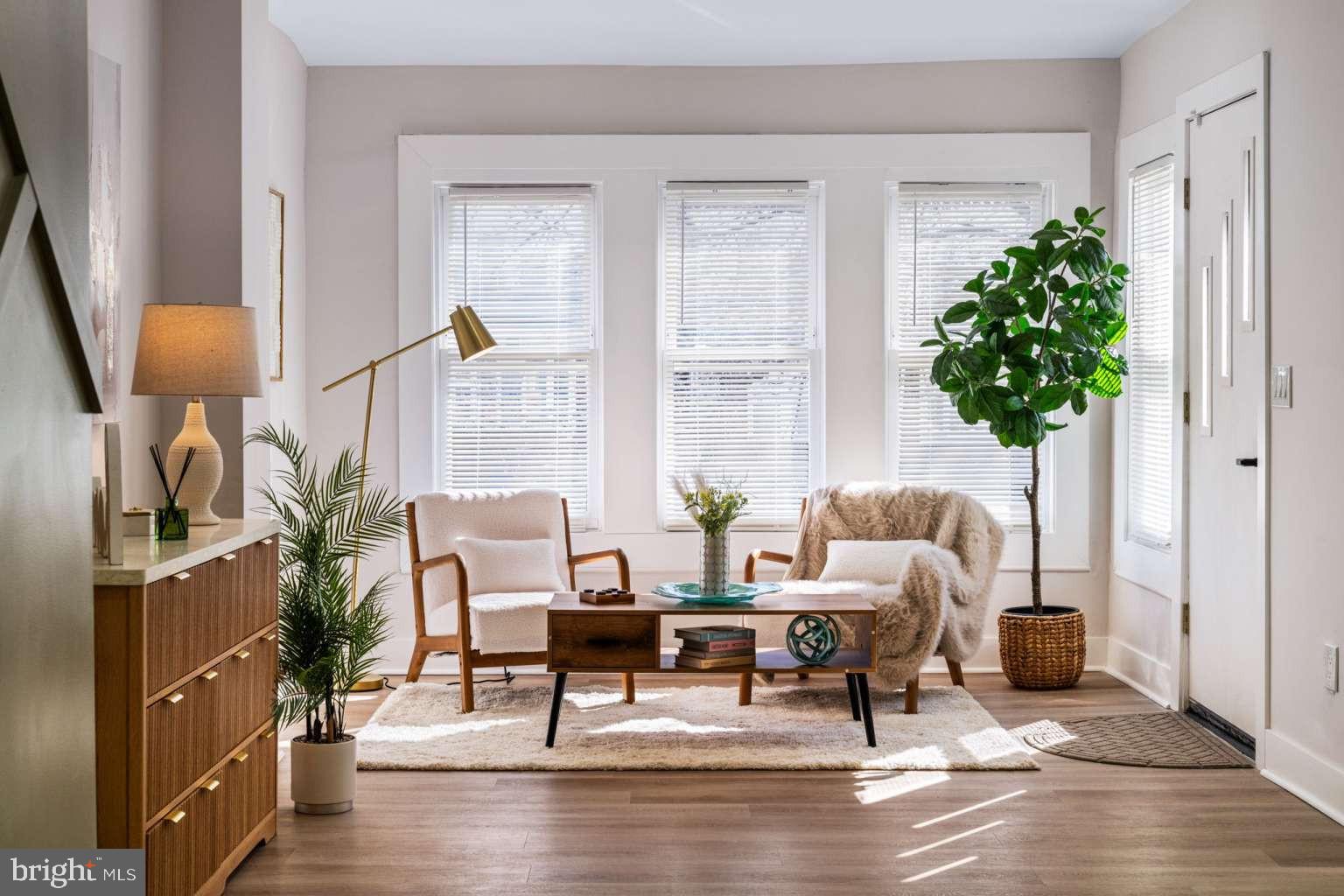 WEST OAK LANE - Residential