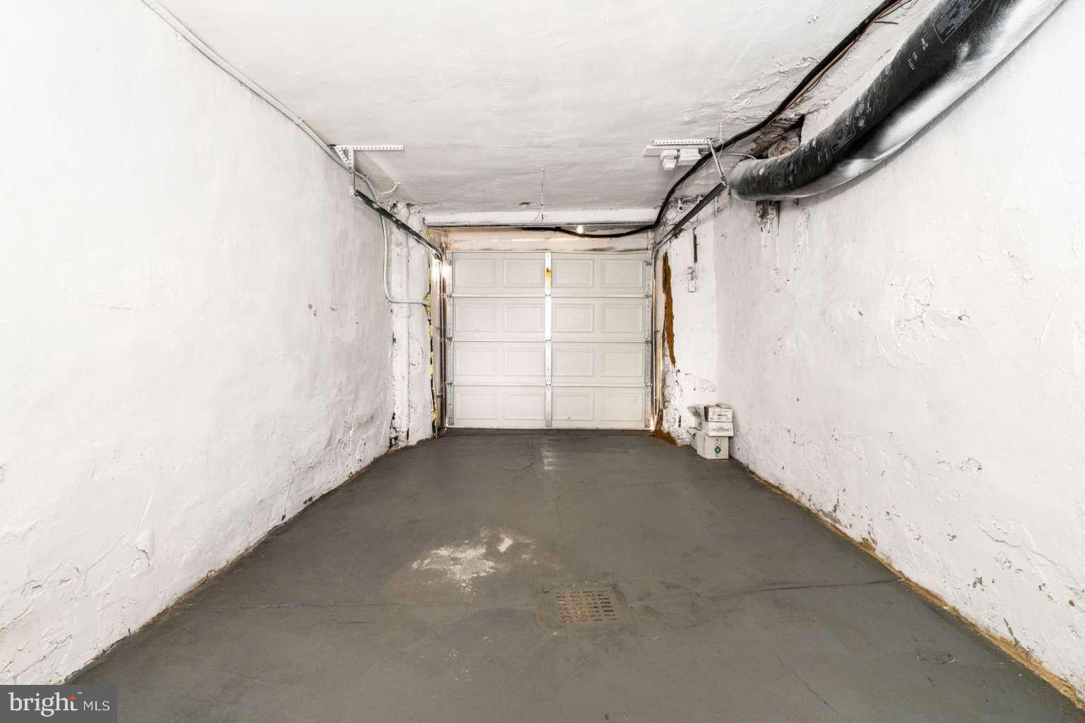 WEST OAK LANE - Residential