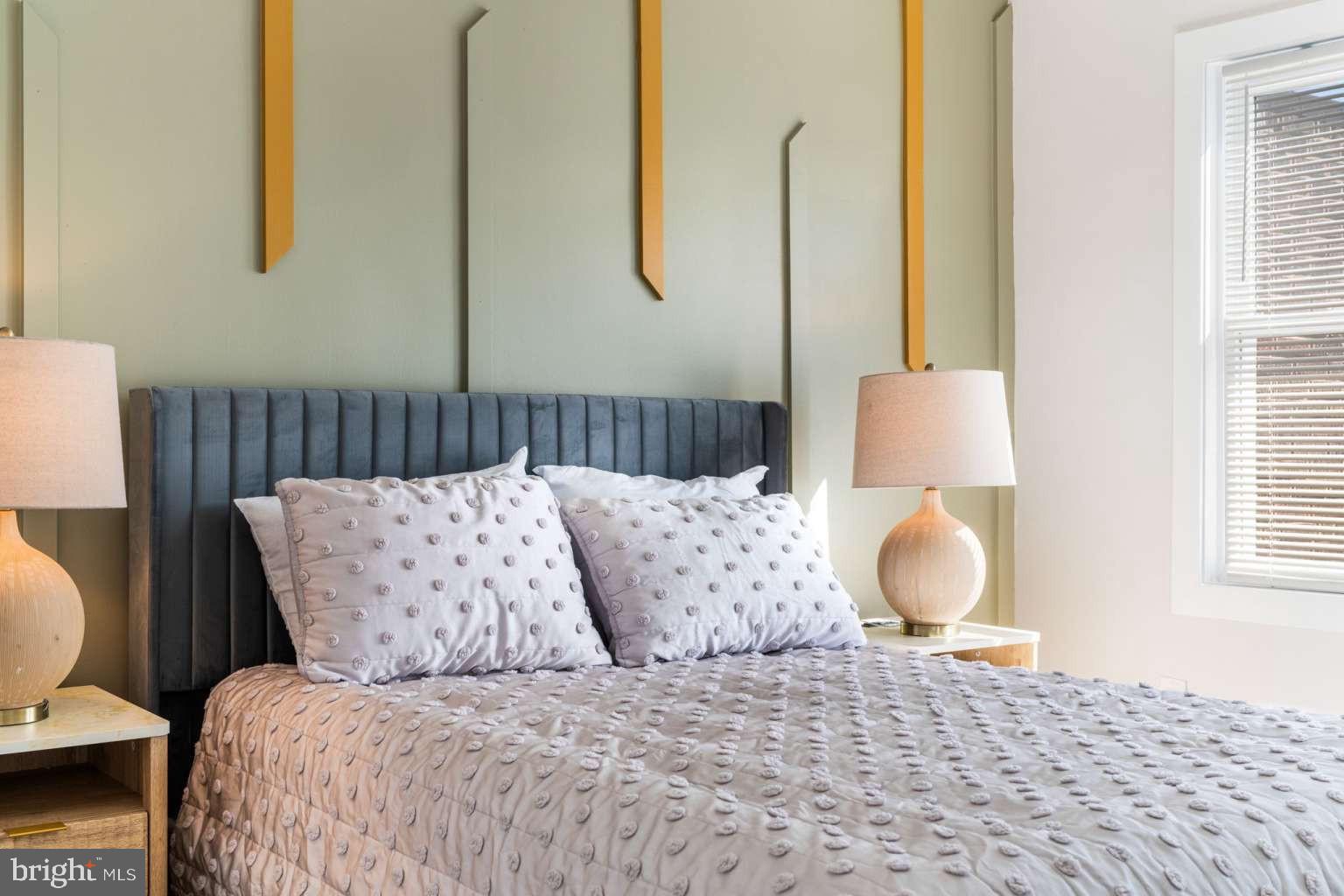 WEST OAK LANE - Residential