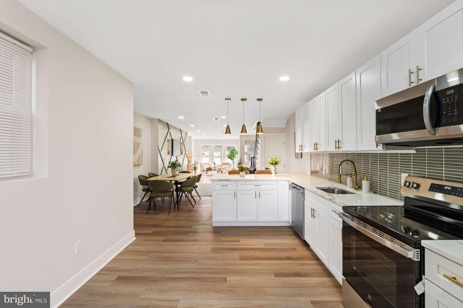 WEST OAK LANE - Residential