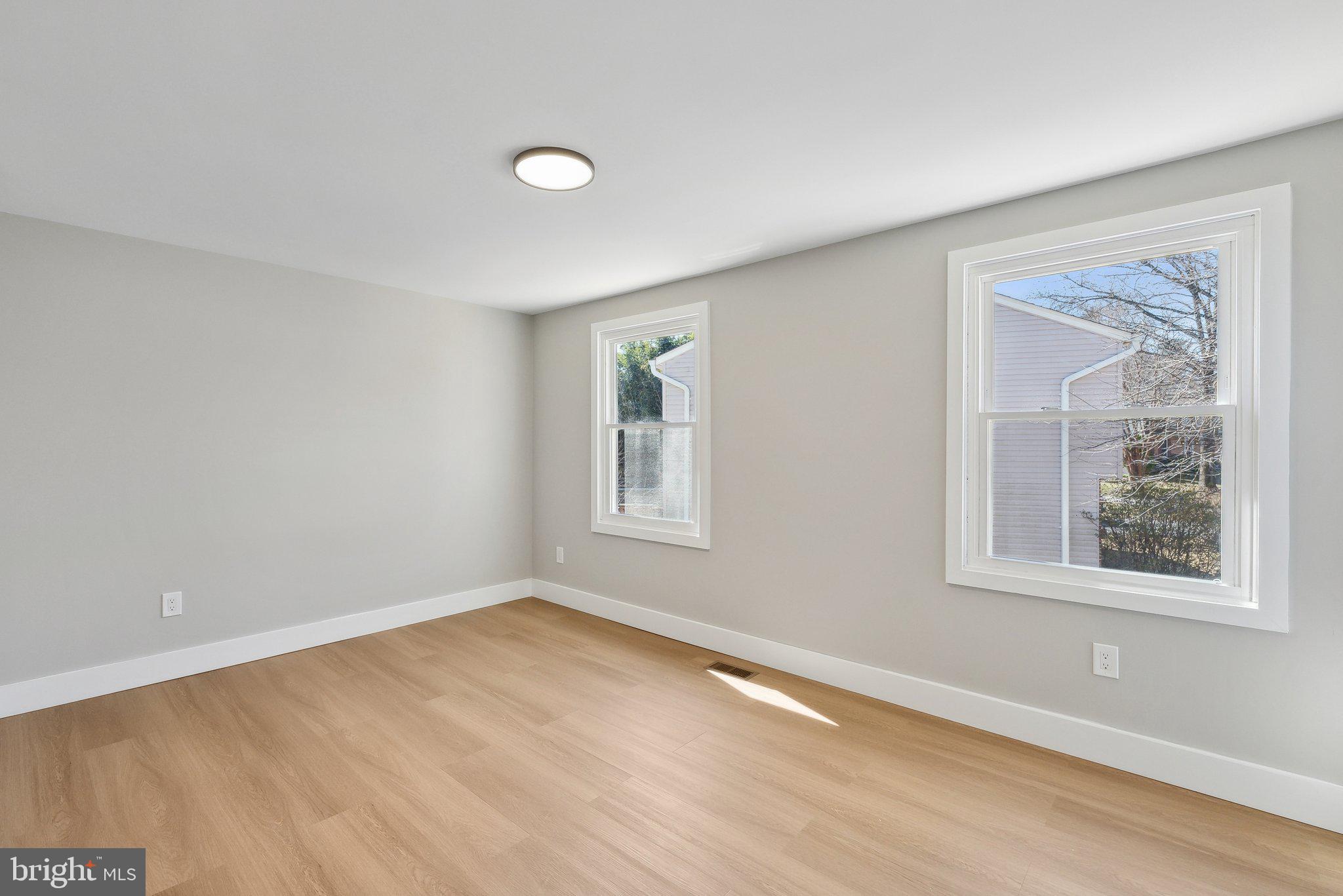 BURKE CENTRE - Residential