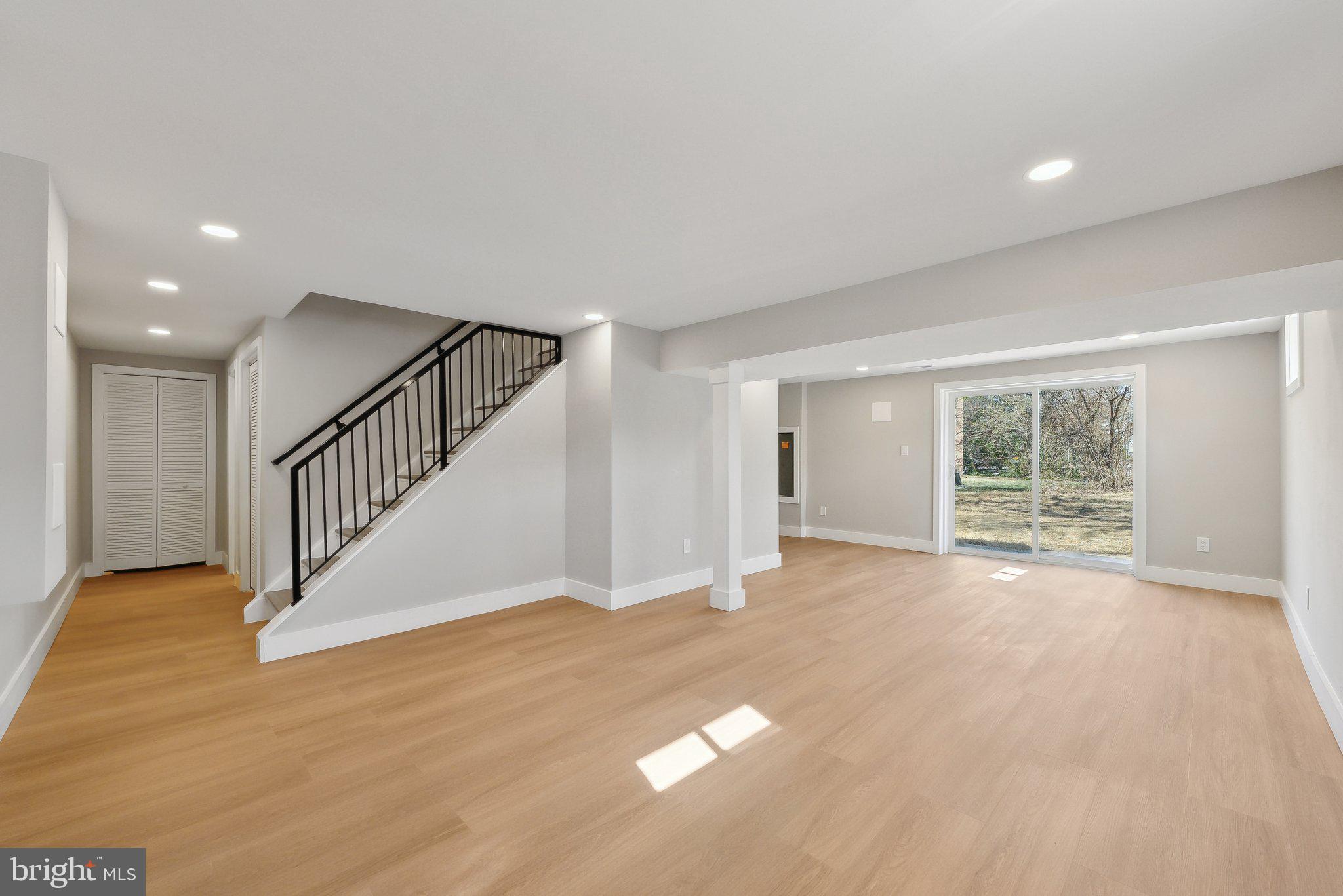 BURKE CENTRE - Residential