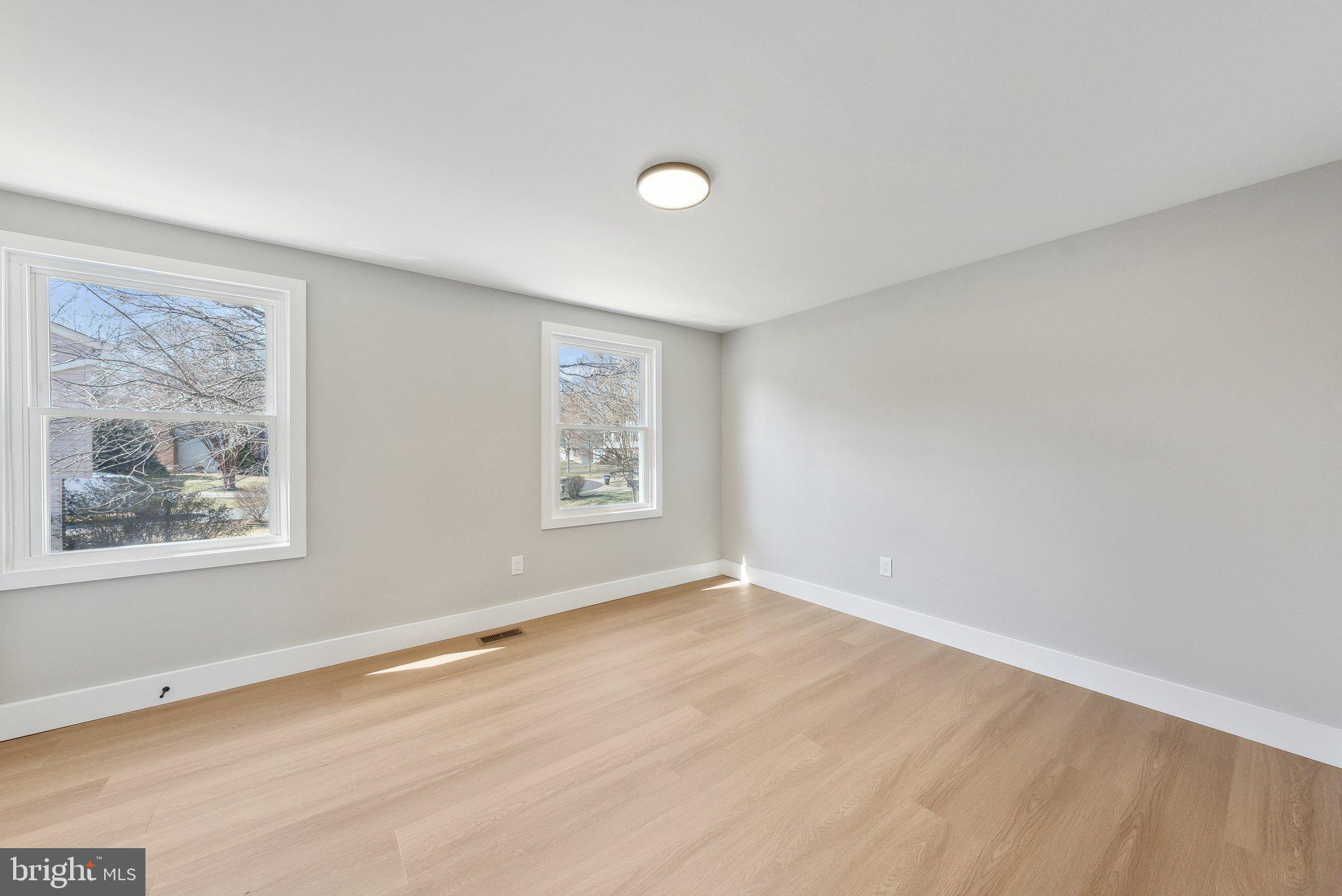 BURKE CENTRE - Residential