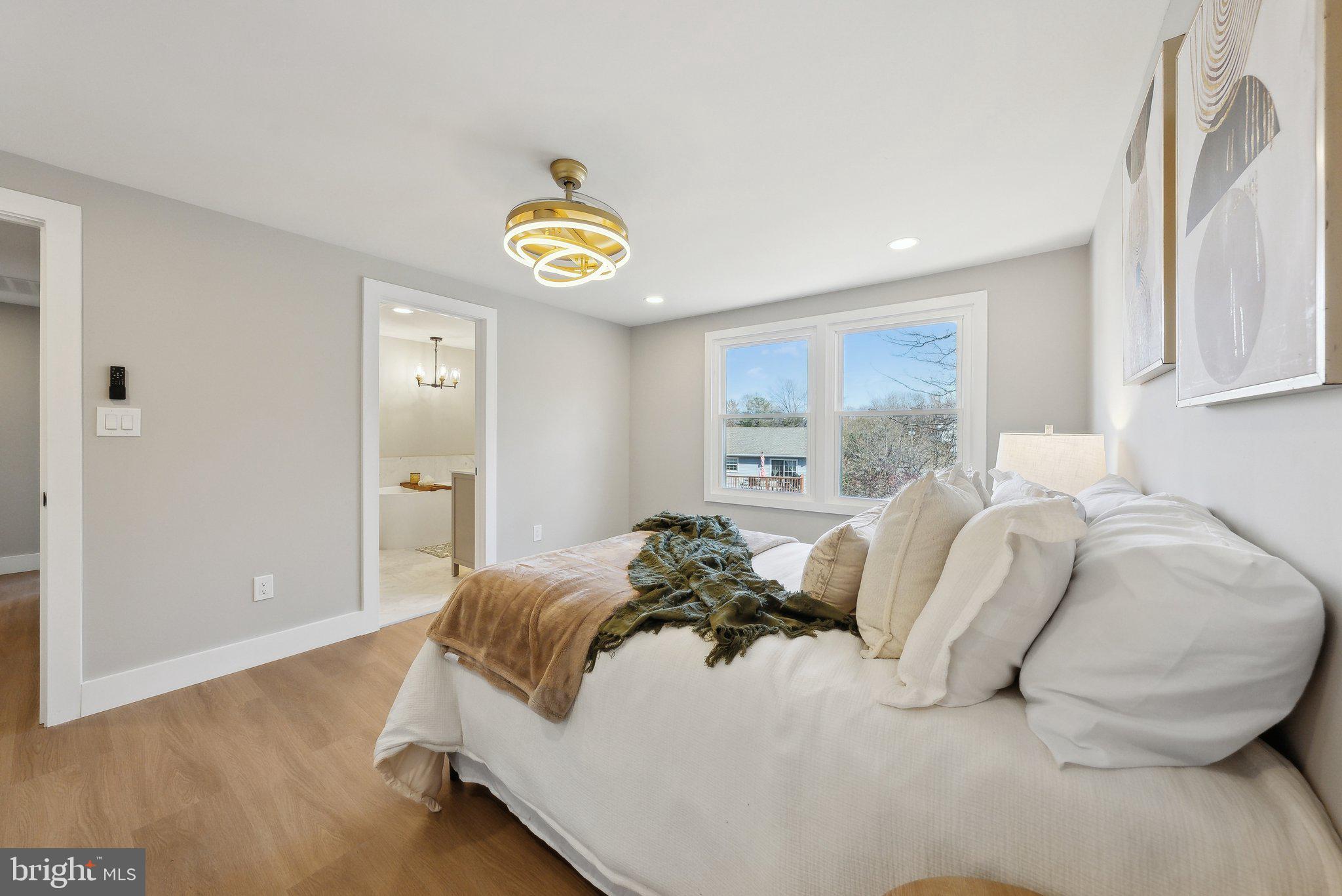 BURKE CENTRE - Residential