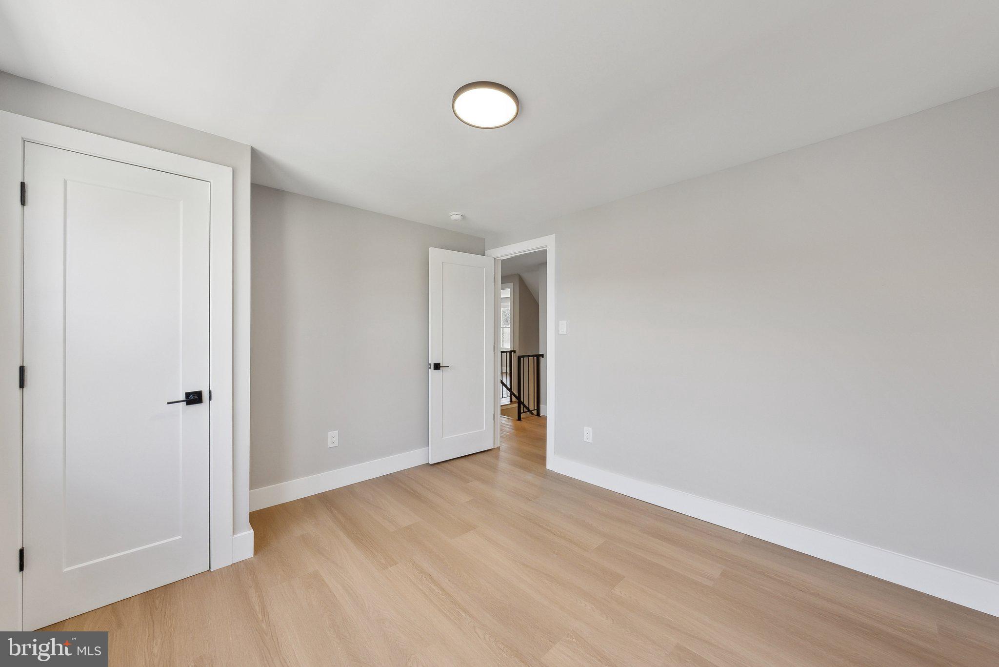 BURKE CENTRE - Residential