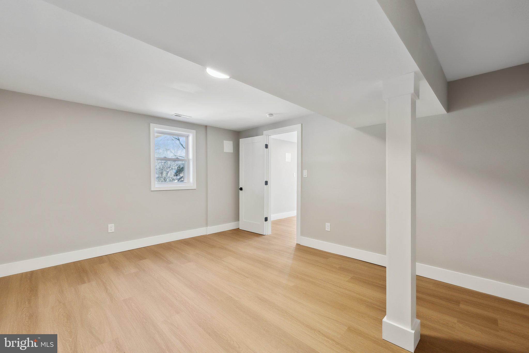 BURKE CENTRE - Residential