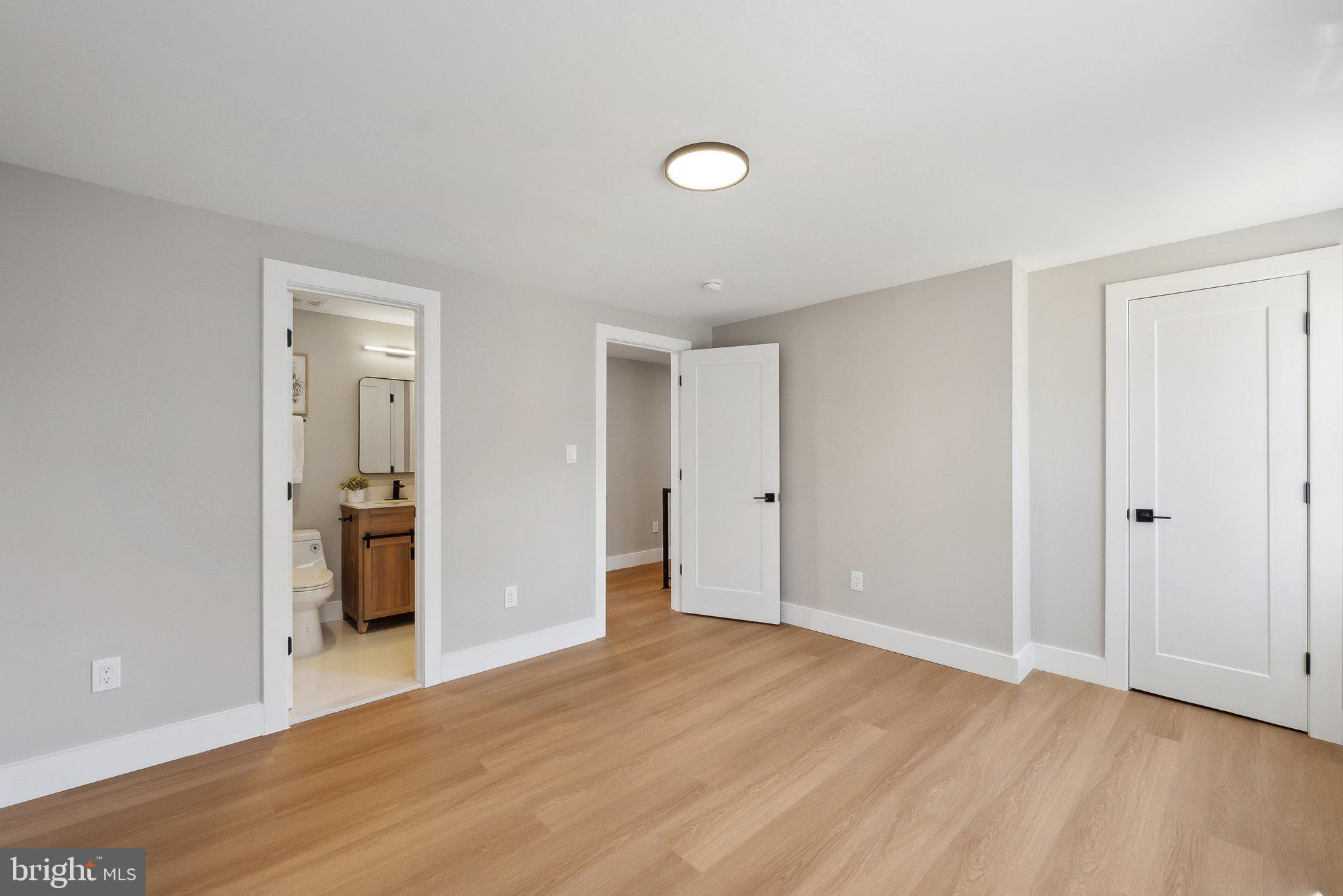 BURKE CENTRE - Residential