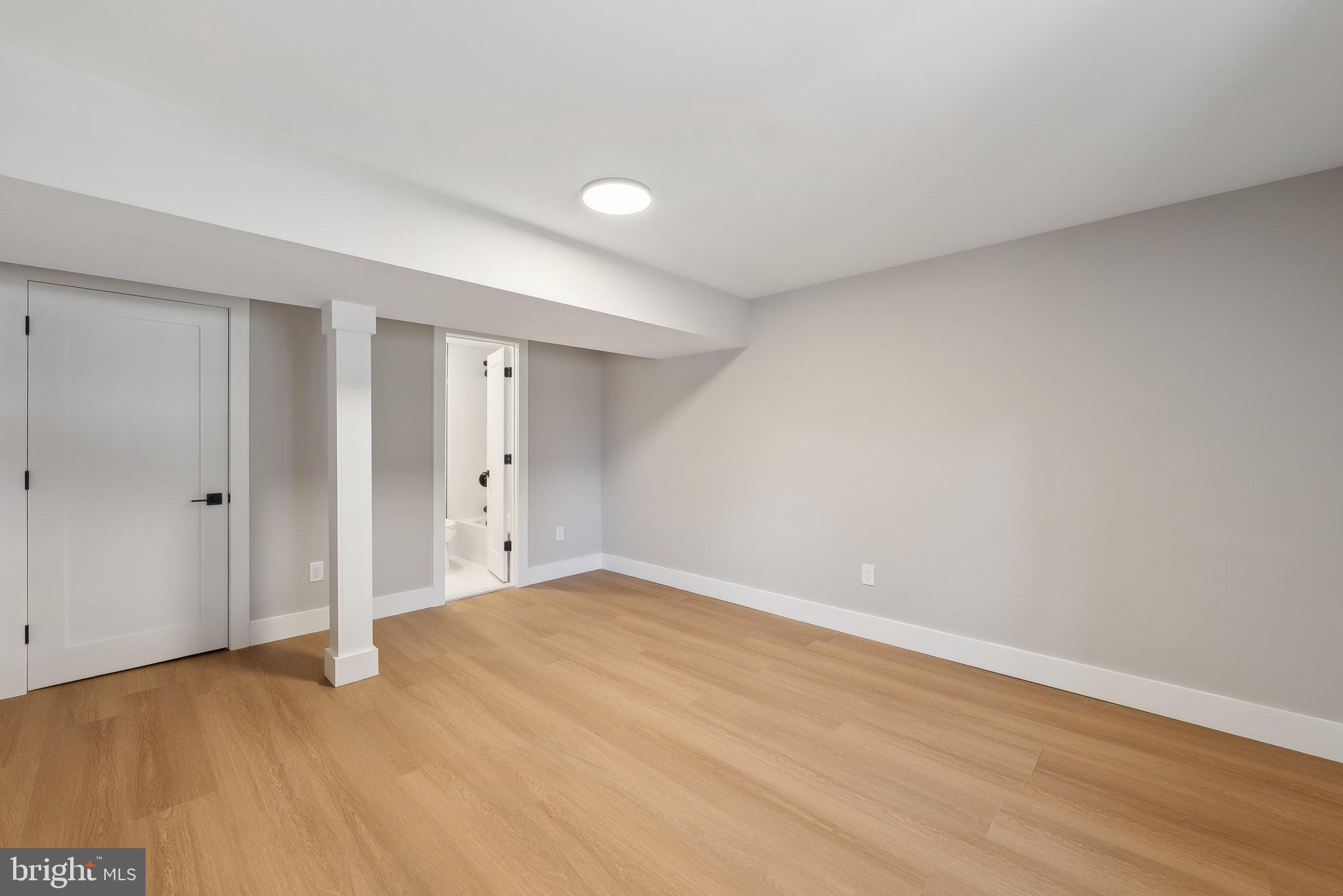 BURKE CENTRE - Residential