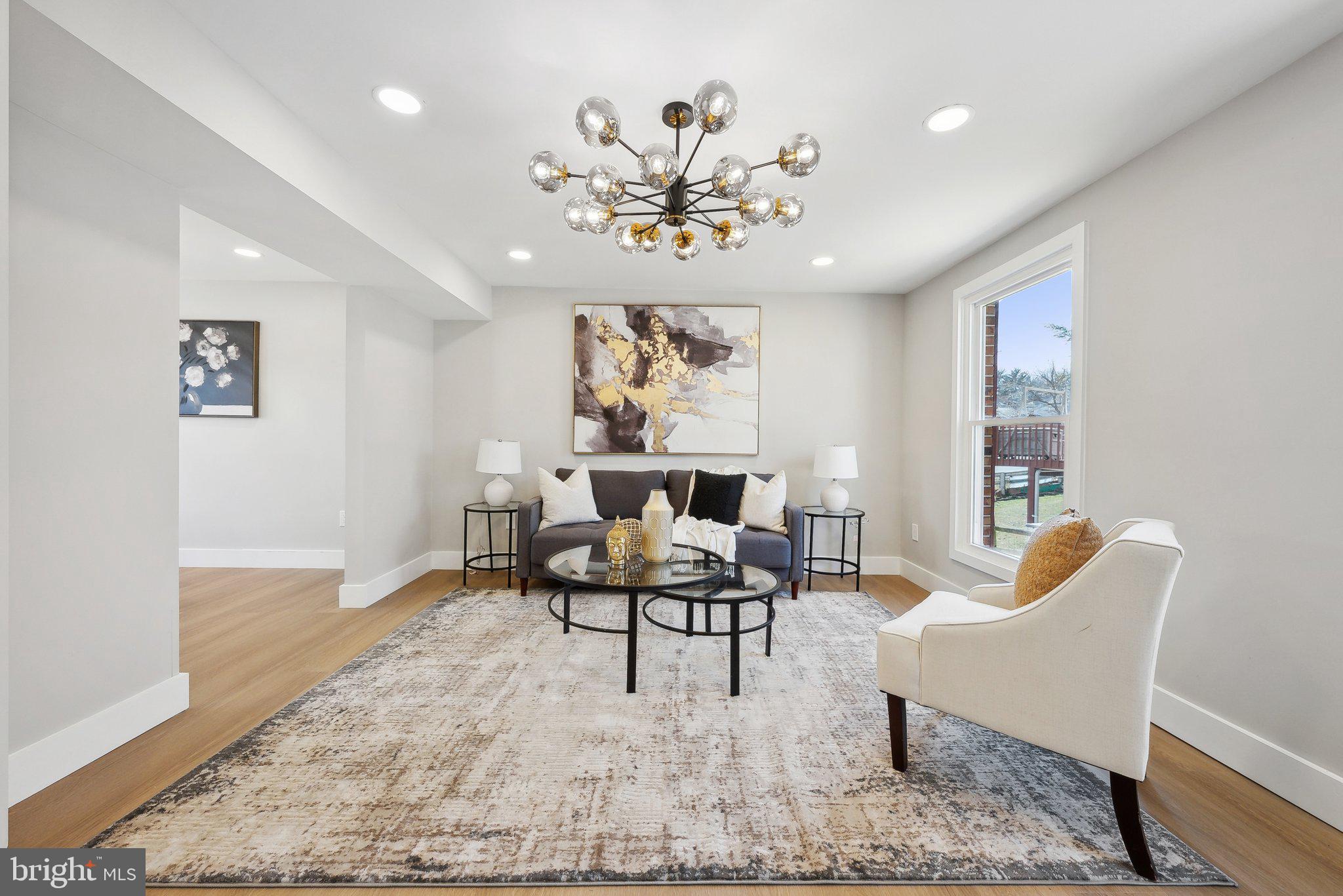 BURKE CENTRE - Residential