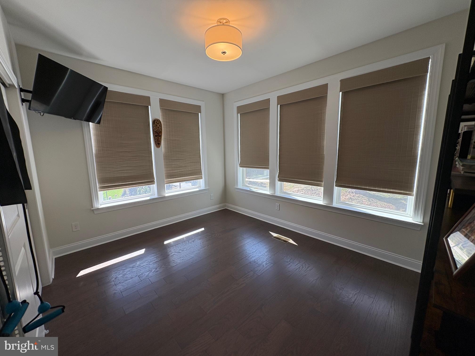 NEWTOWN WALK AT ELLIS PRESERVE - Residential Lease