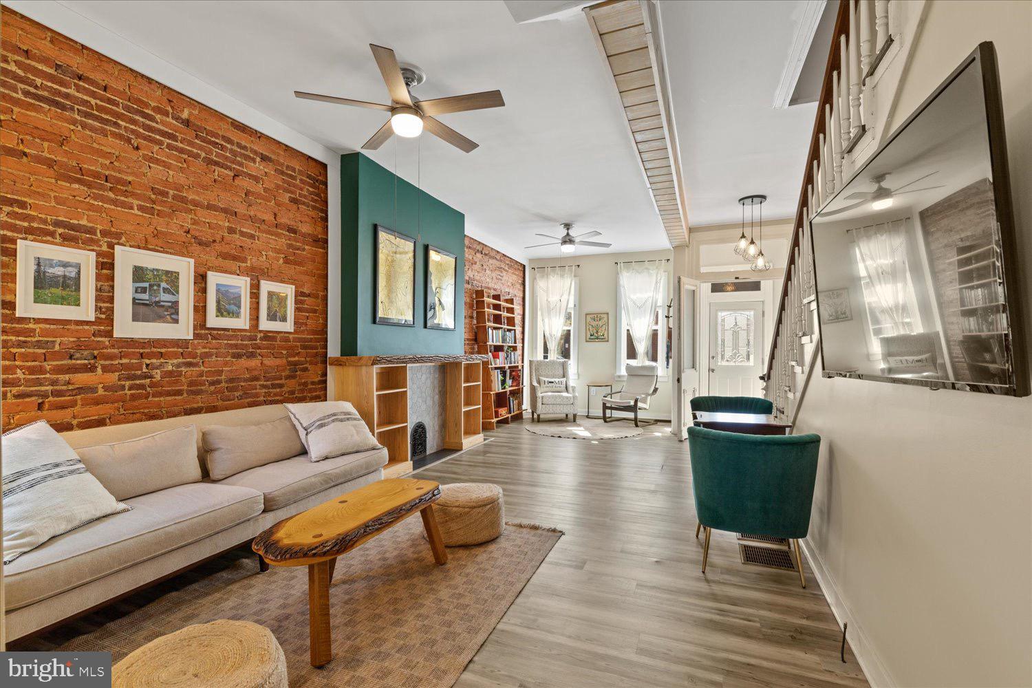 NORTH END LANCASTER - Residential