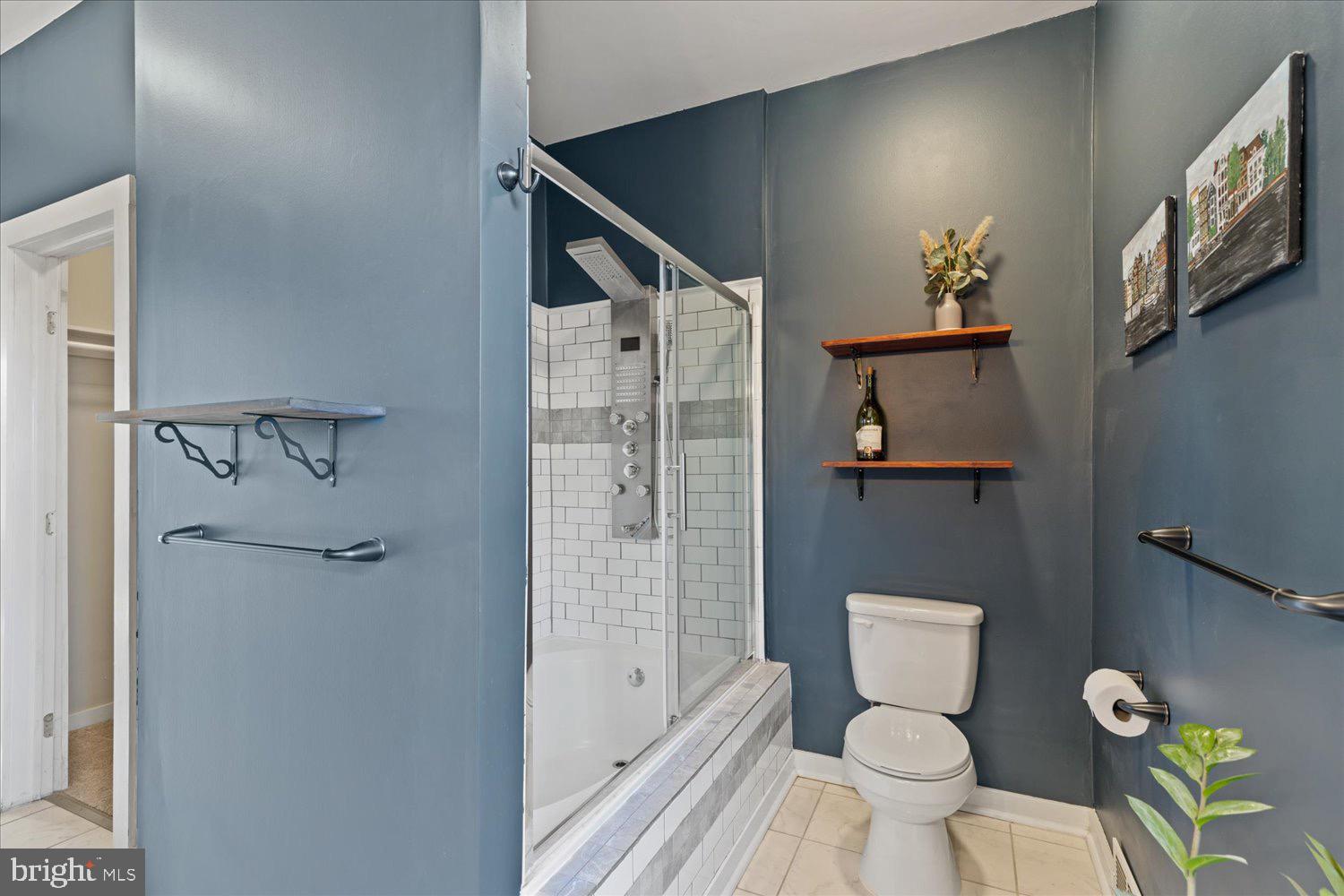 NORTH END LANCASTER - Residential