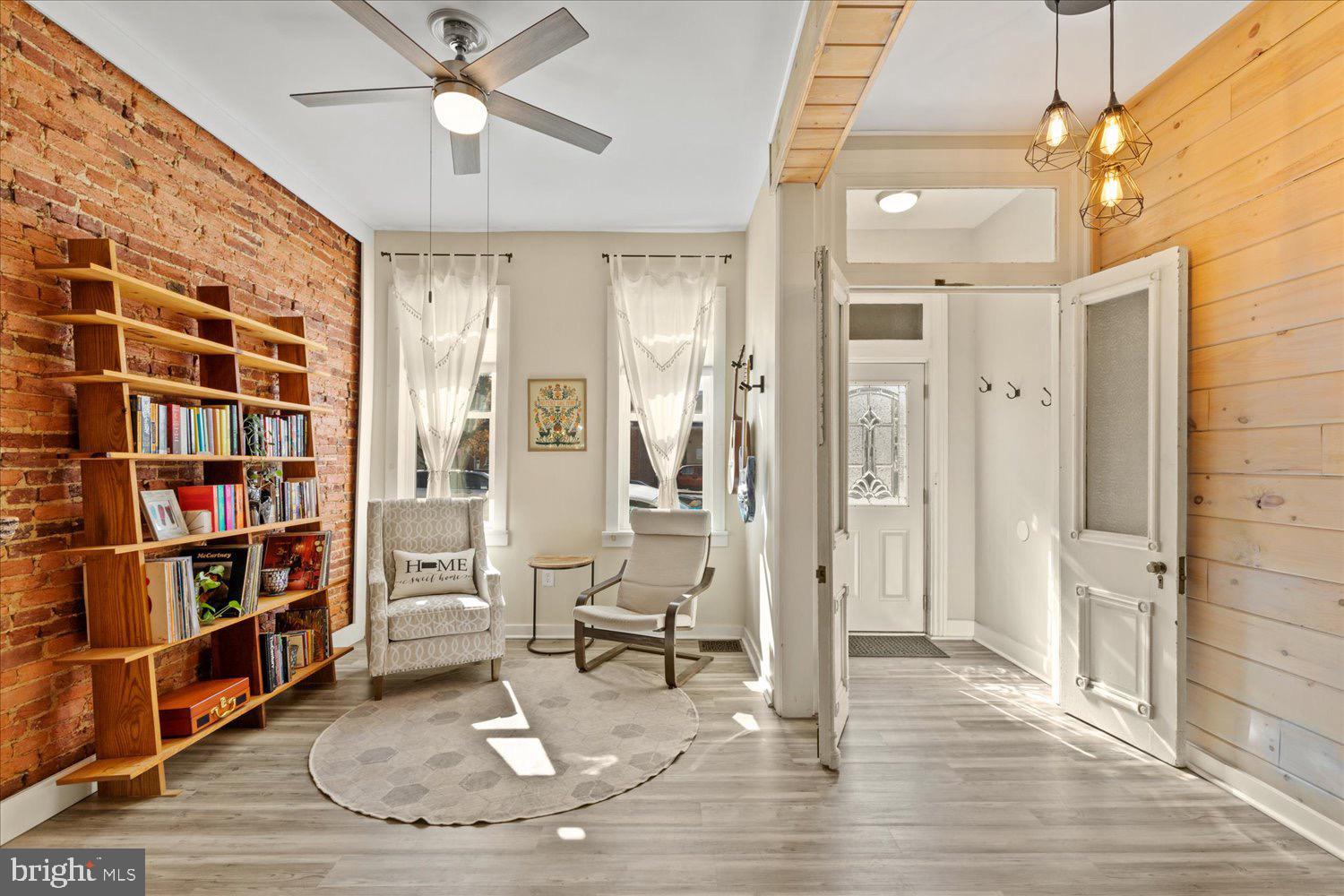 NORTH END LANCASTER - Residential