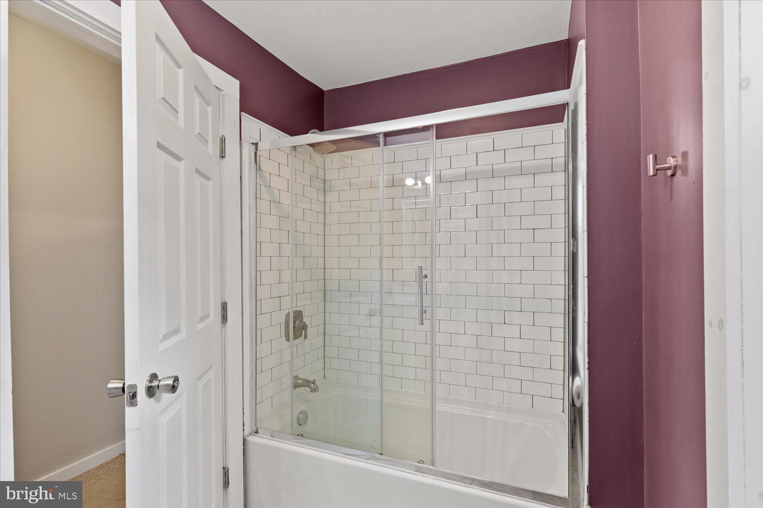 NORTH END LANCASTER - Residential