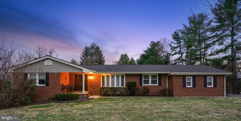 1800 GAYFIELDS DRIVE SILVER SPRING MD 20906