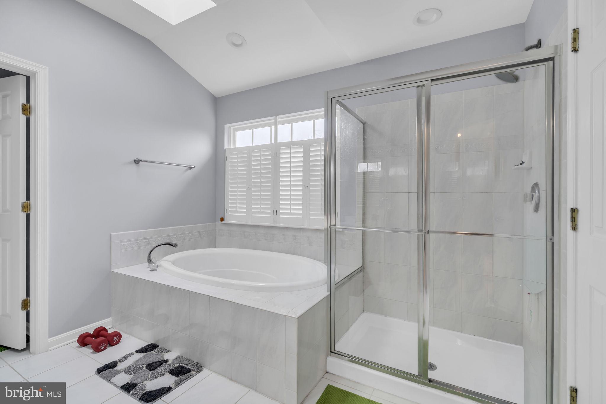 SOUTH RIDING - Residential