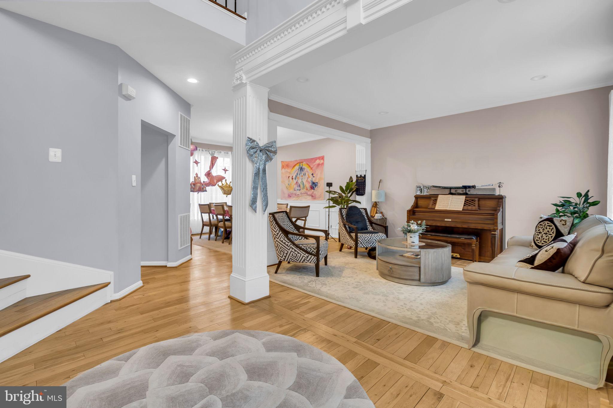 SOUTH RIDING - Residential