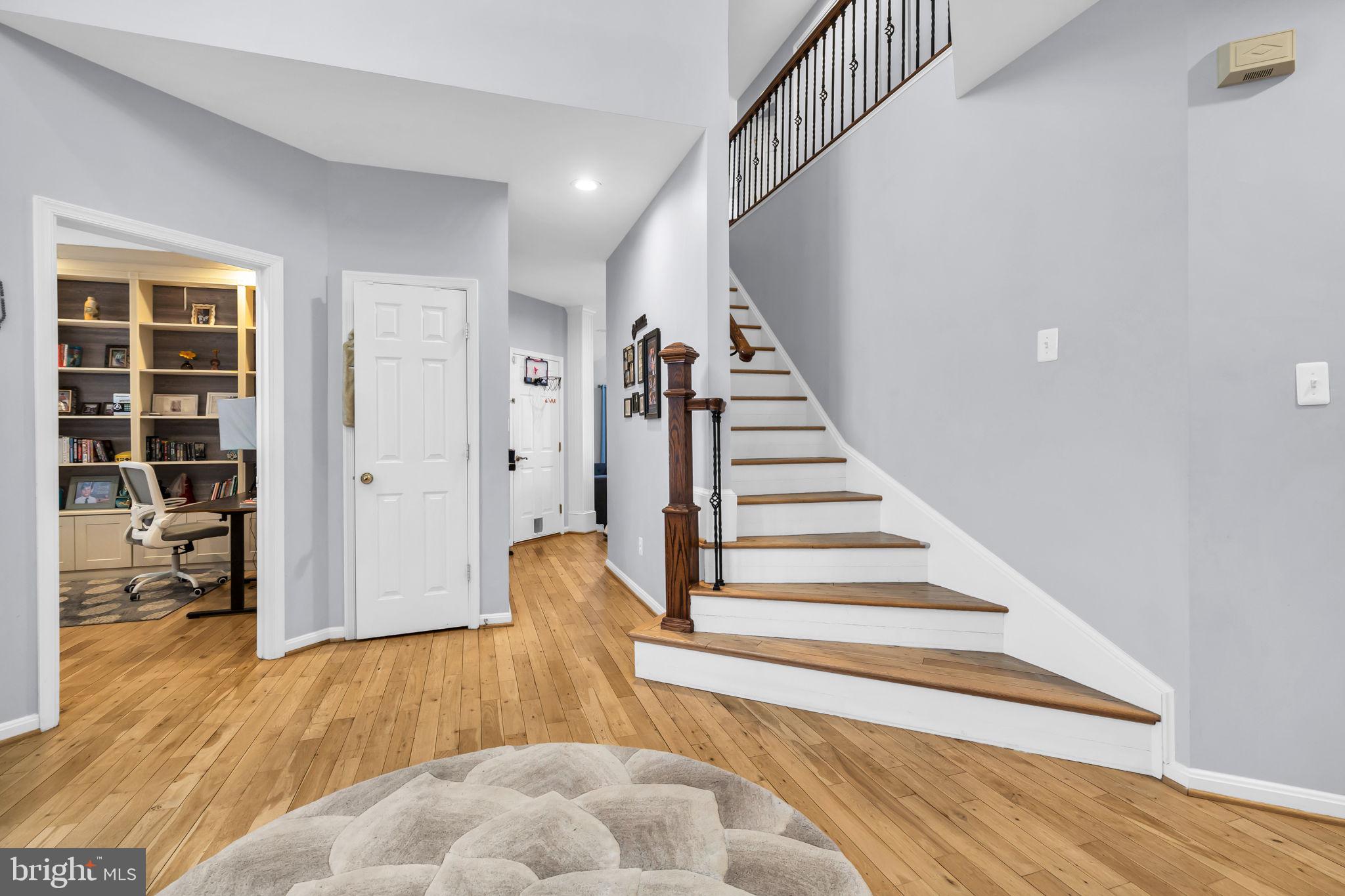 SOUTH RIDING - Residential