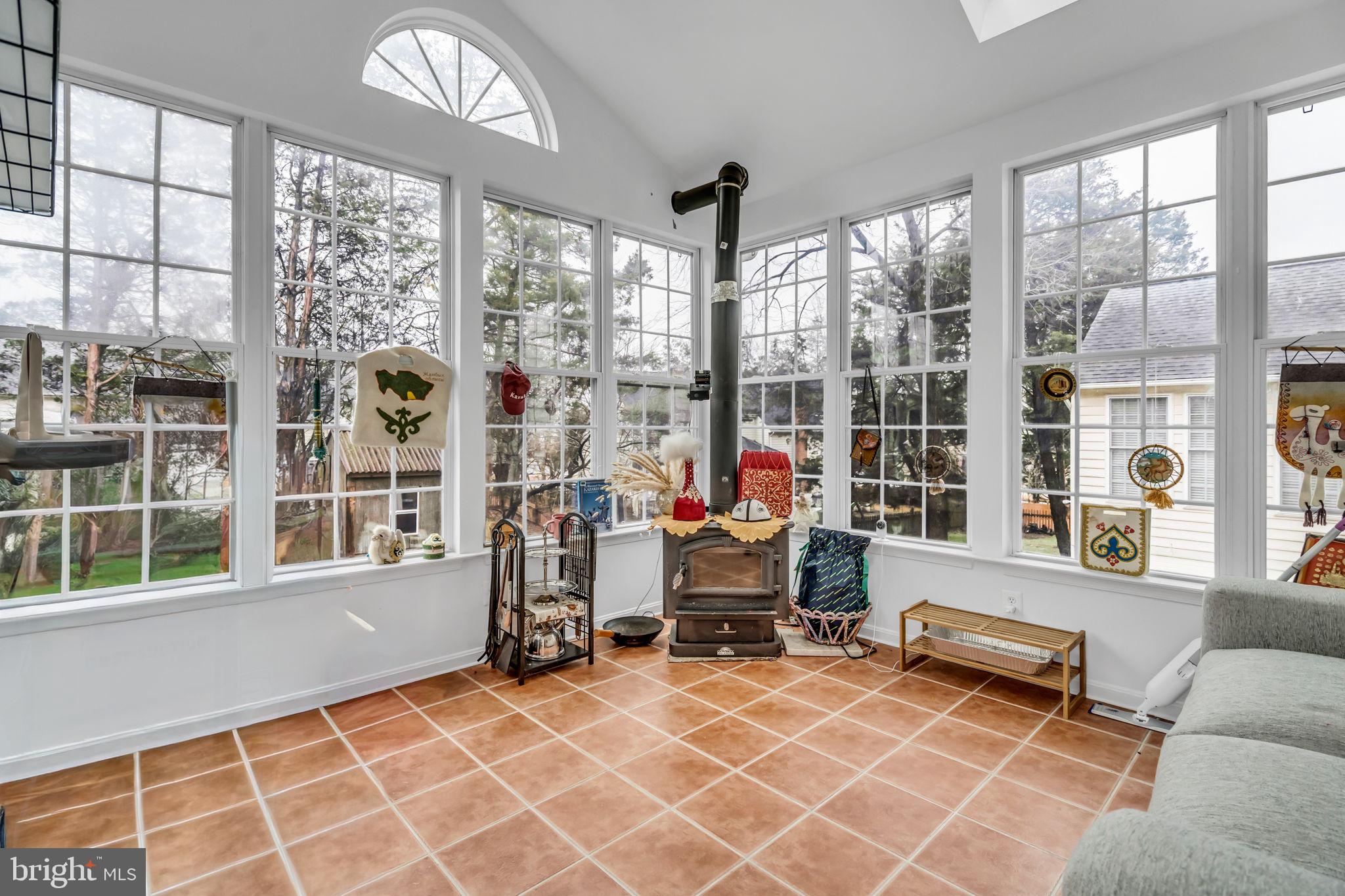 SOUTH RIDING - Residential