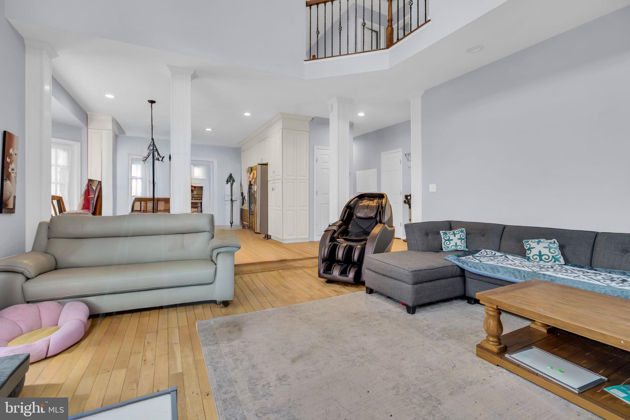 SOUTH RIDING - Residential