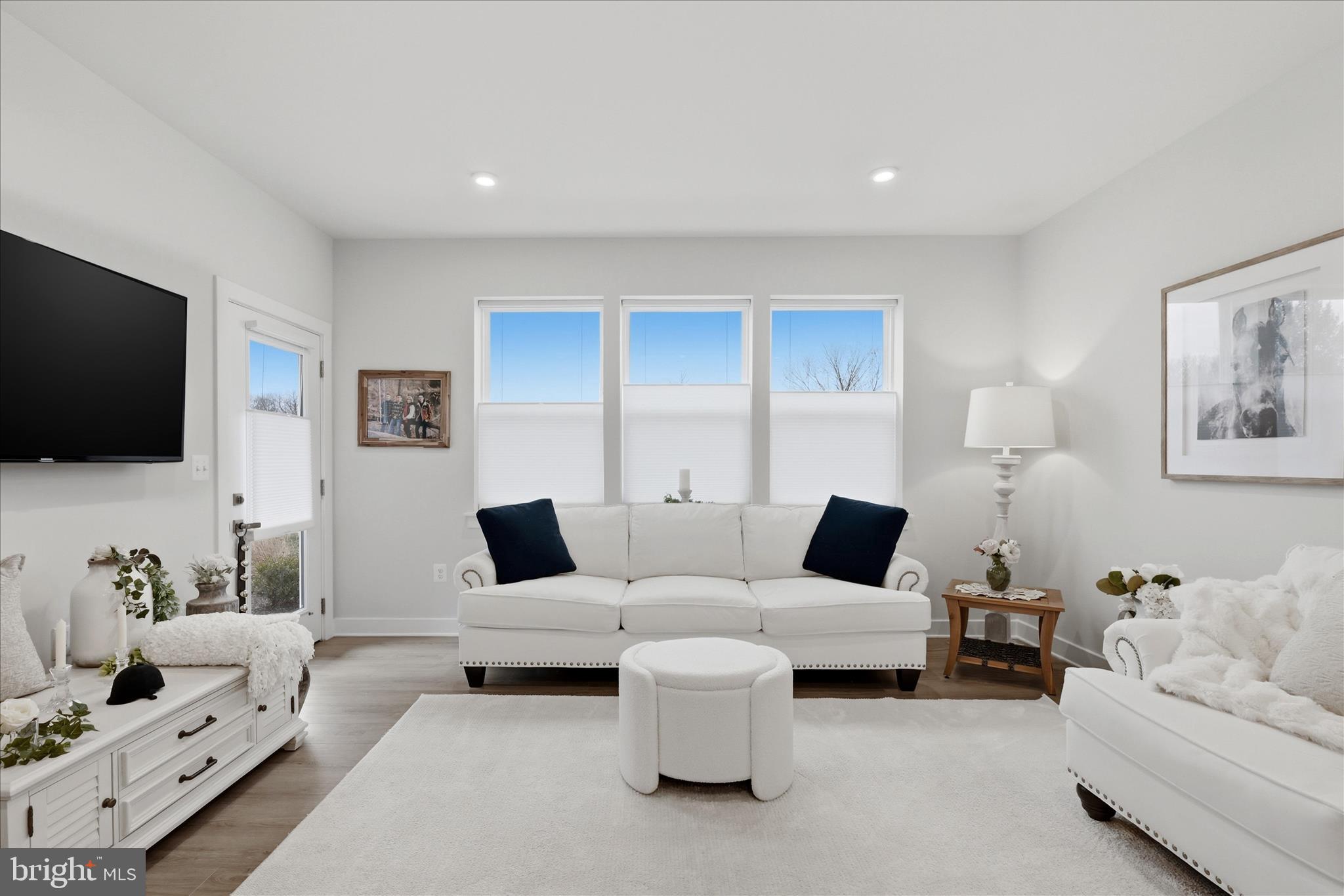 WINCHESTER LANDING - Residential